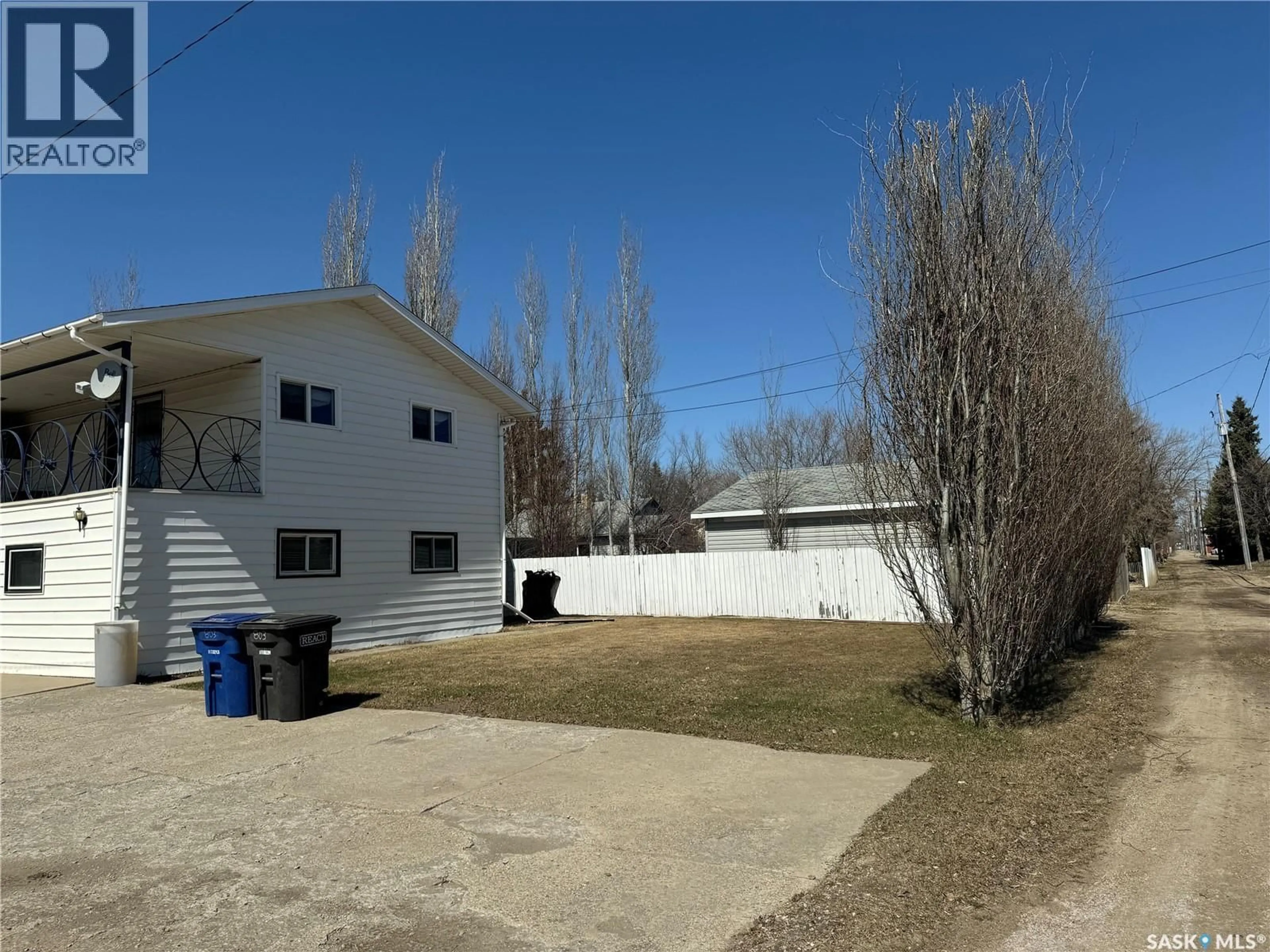 A pic from outside/outdoor area/front of a property/back of a property/a pic from drone, street for 803 1ST STREET, Humboldt Saskatchewan S0K2A0