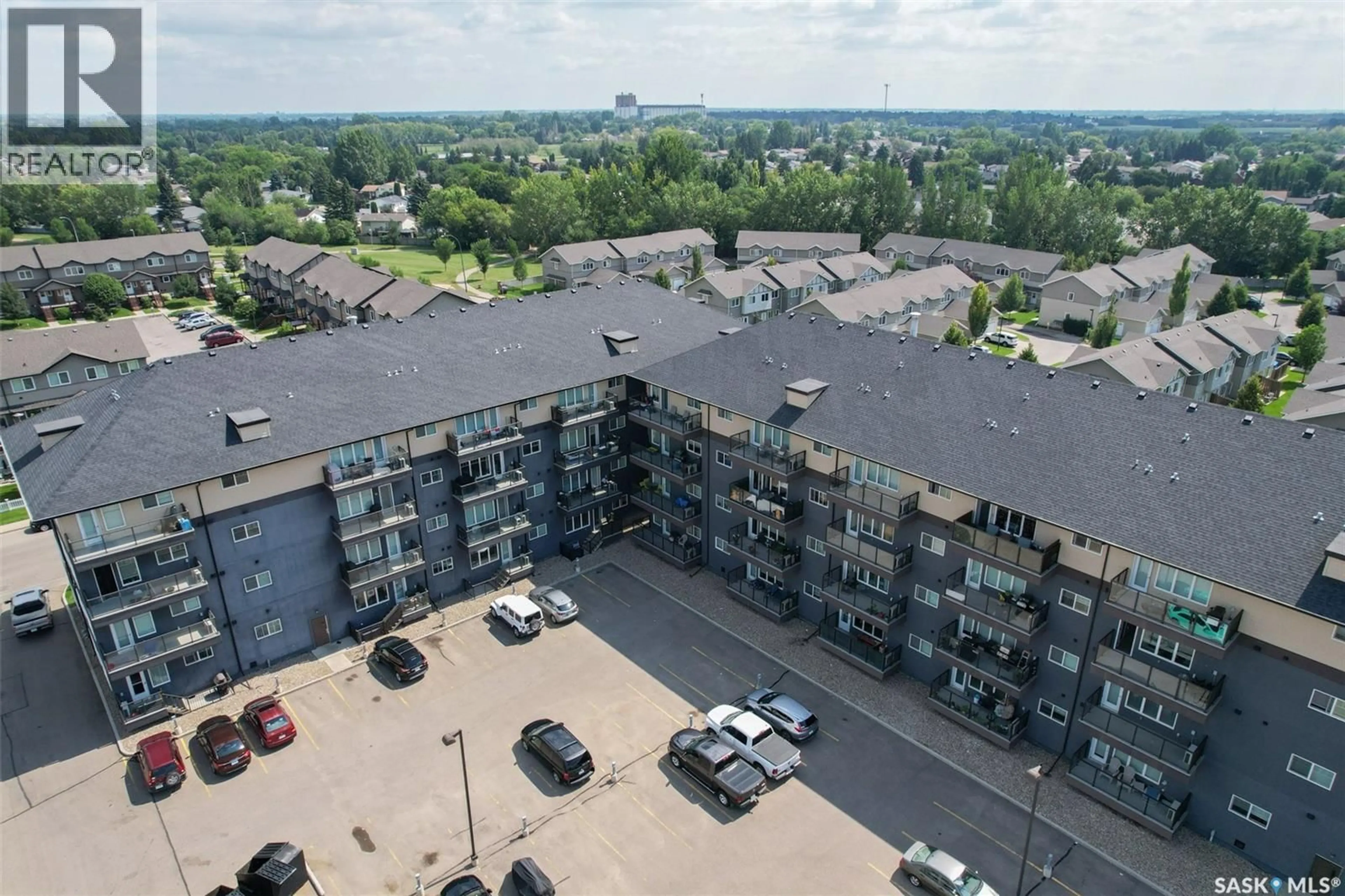 A pic from outside/outdoor area/front of a property/back of a property/a pic from drone, city buildings view from balcony for 206 - 706 HART ROAD, Saskatoon Saskatchewan S7M4L5