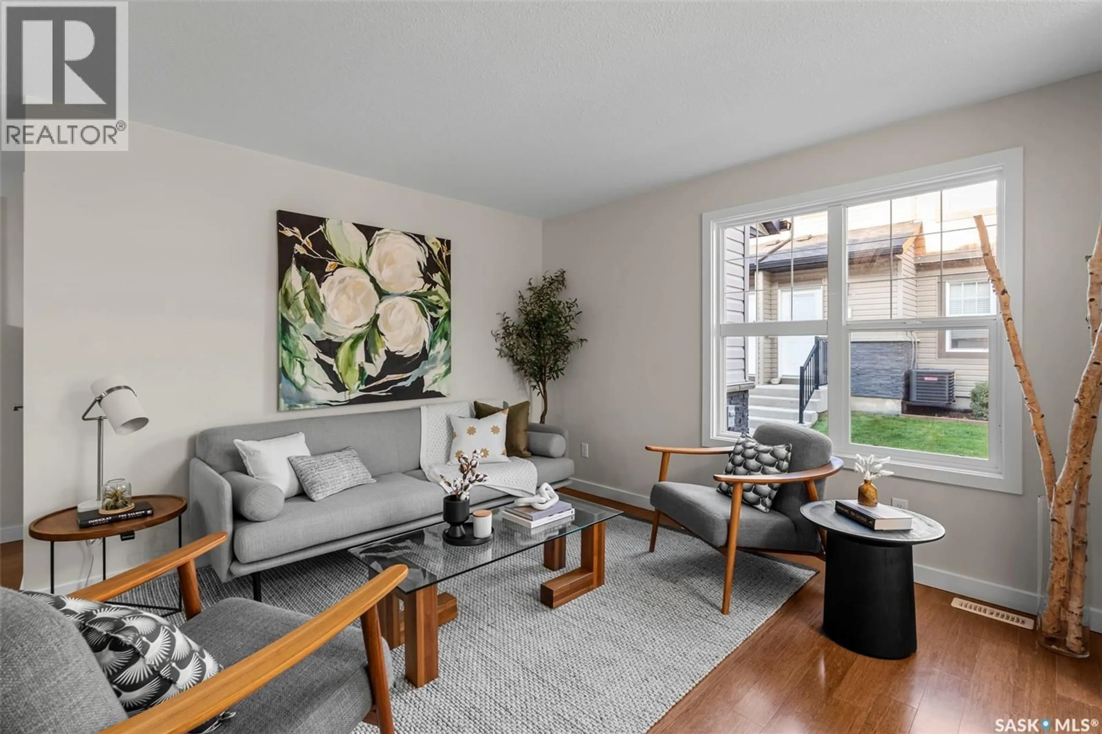 Living room with furniture, unknown for 1015 - 309 PATRICK CRESCENT, Saskatoon Saskatchewan S7W0M3
