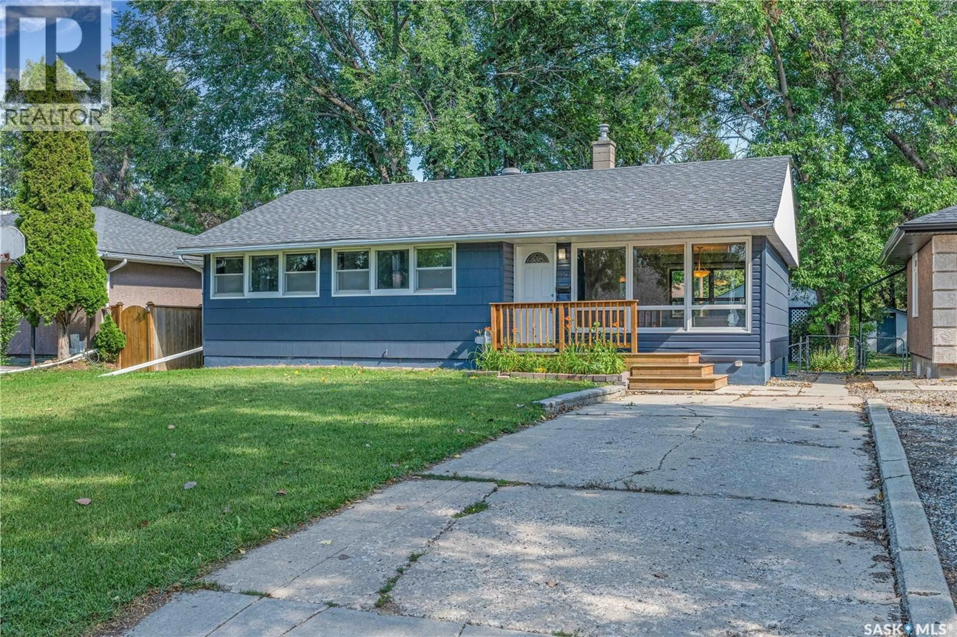 Home with vinyl exterior material, street for 3519 GARNER AVENUE, Regina Saskatchewan S4S1A3