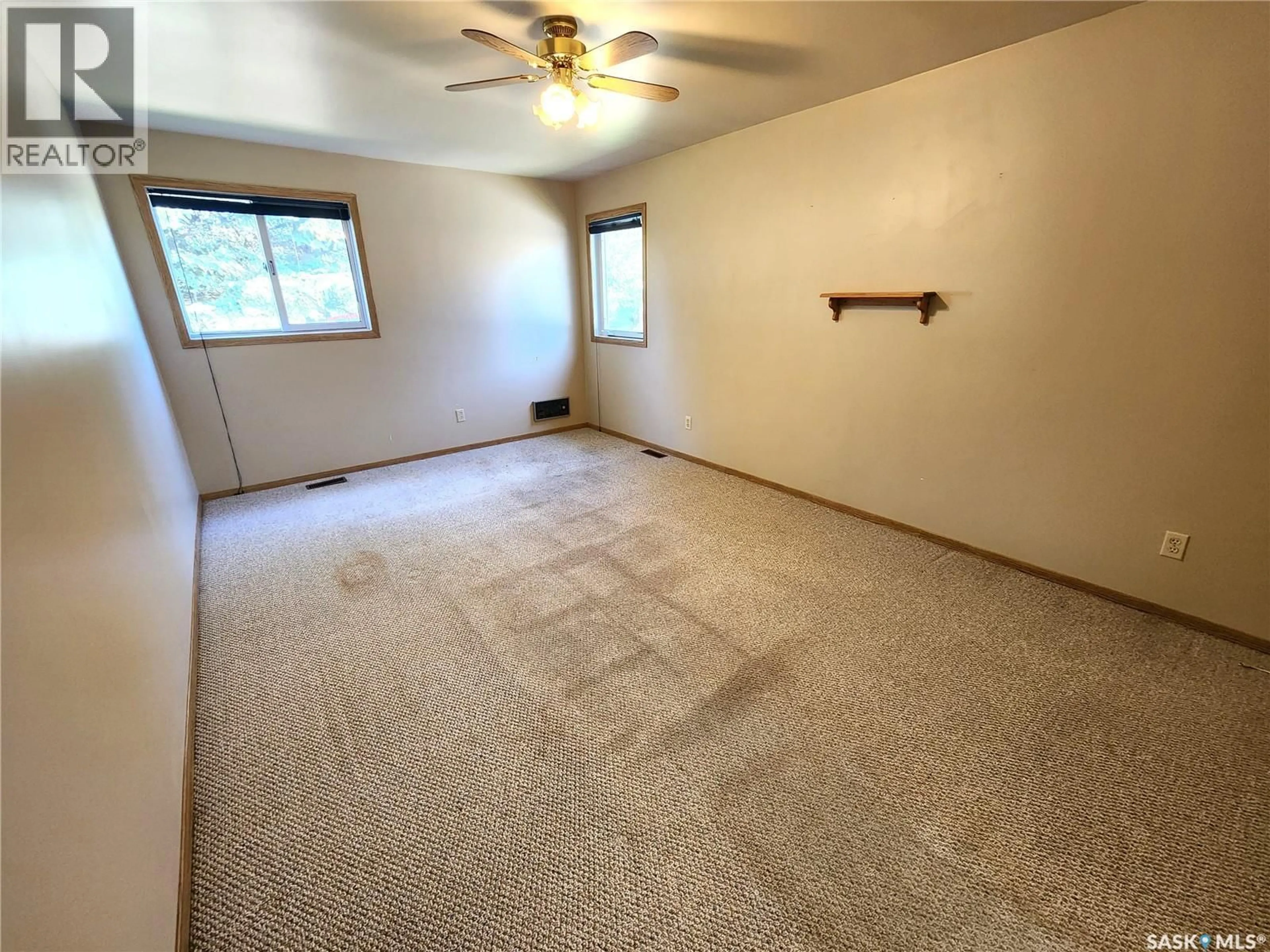 A pic of a room for 101 BELFAST STREET, North Portal Saskatchewan S0C1W0