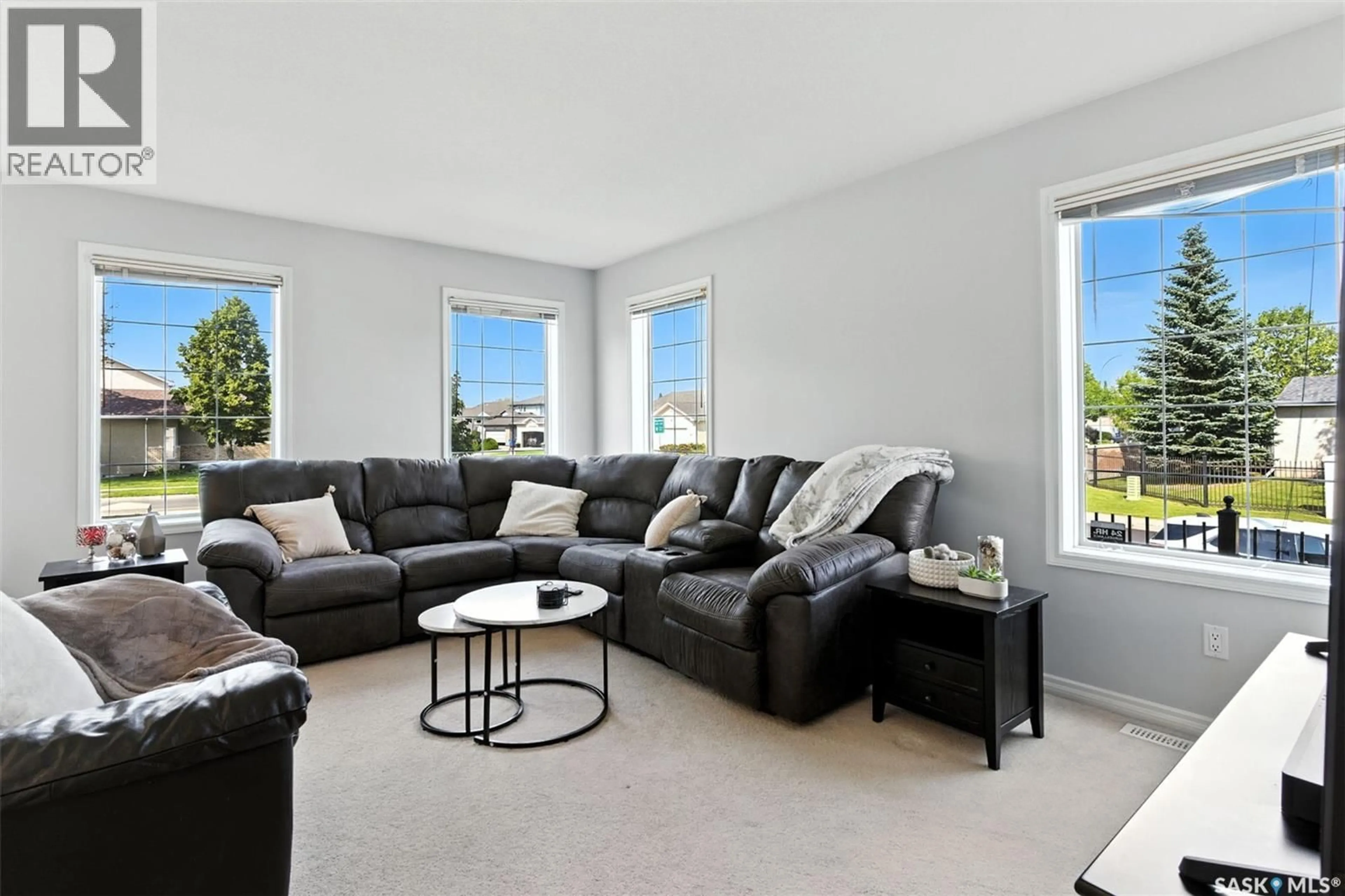 Living room with furniture, unknown for 9 103 BANYAN CRESCENT, Saskatoon Saskatchewan S7V1G2