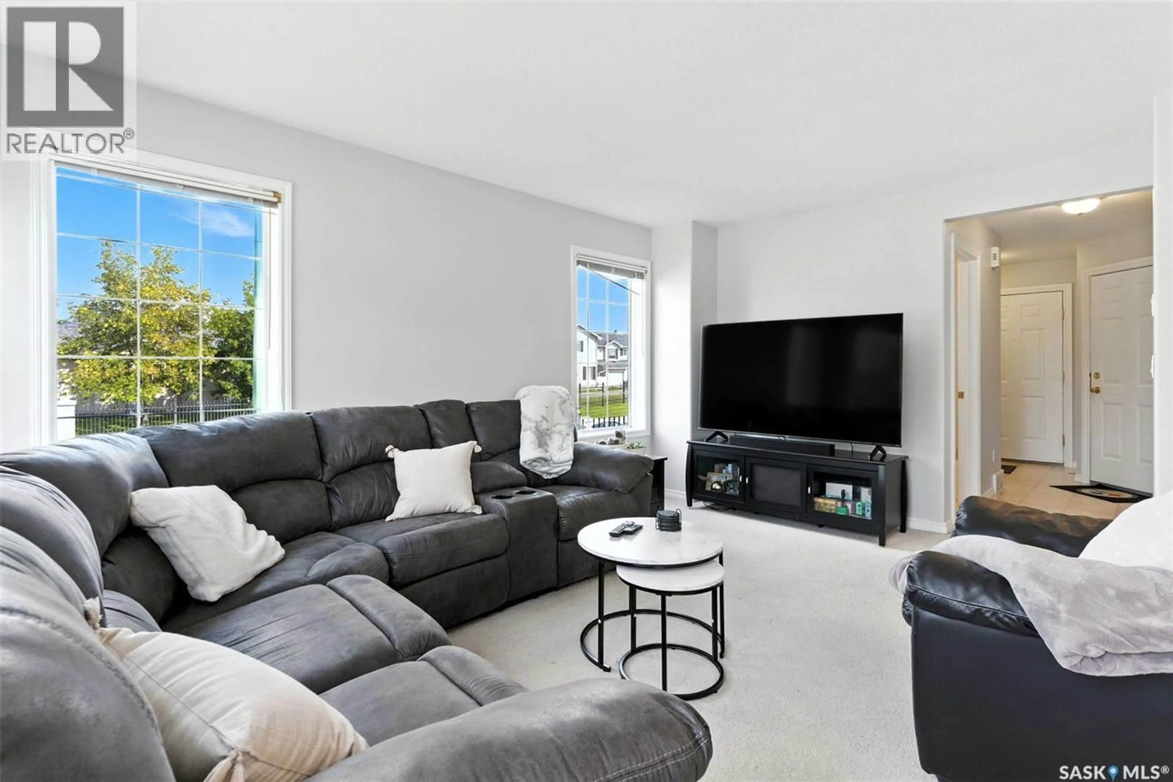 Living room with furniture, unknown for 9 103 BANYAN CRESCENT, Saskatoon Saskatchewan S7V1G2