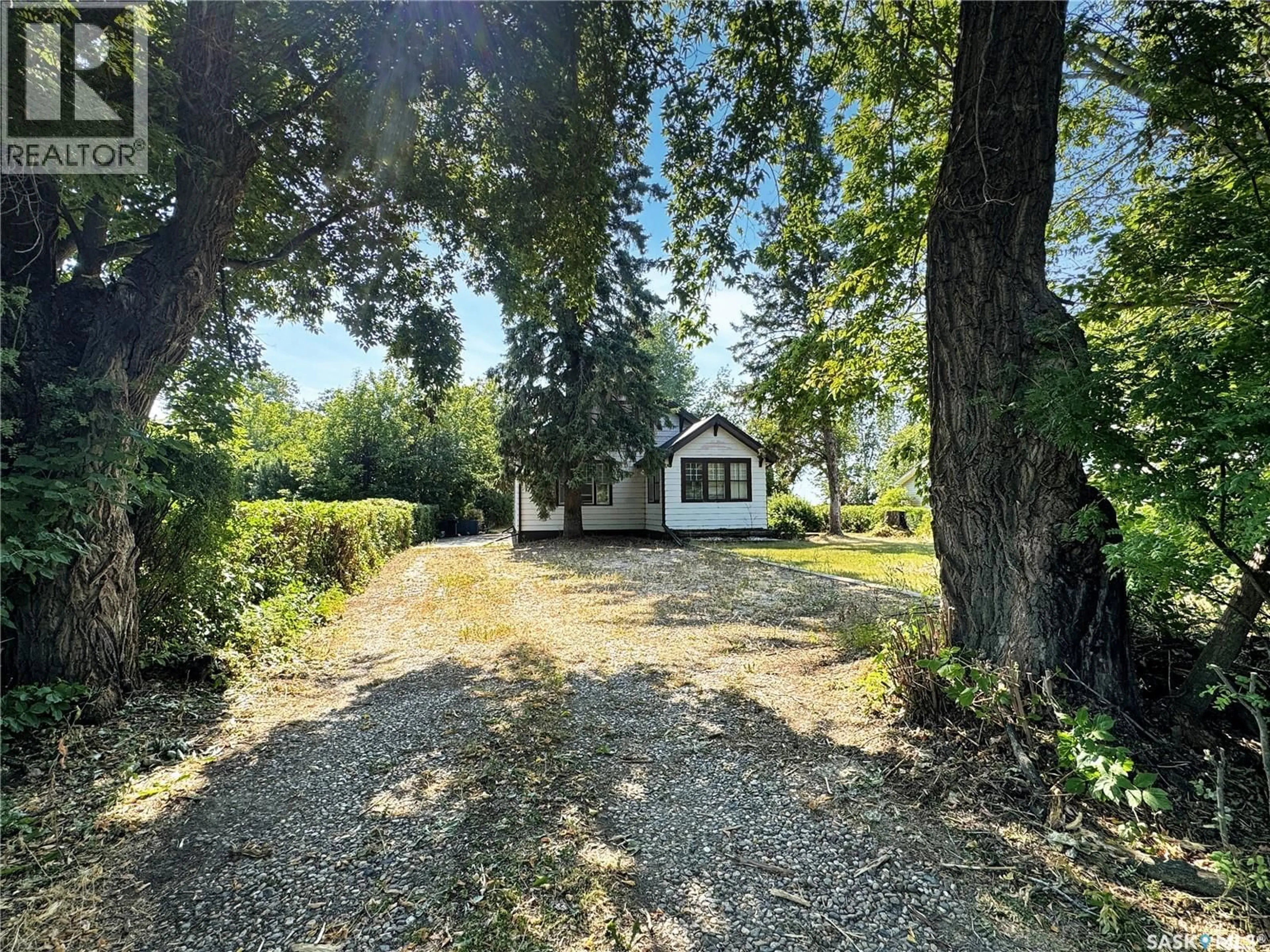 A pic from outside/outdoor area/front of a property/back of a property/a pic from drone, street for 9 MAIN STREET, Meota Rm No.468 Saskatchewan S0M1X0