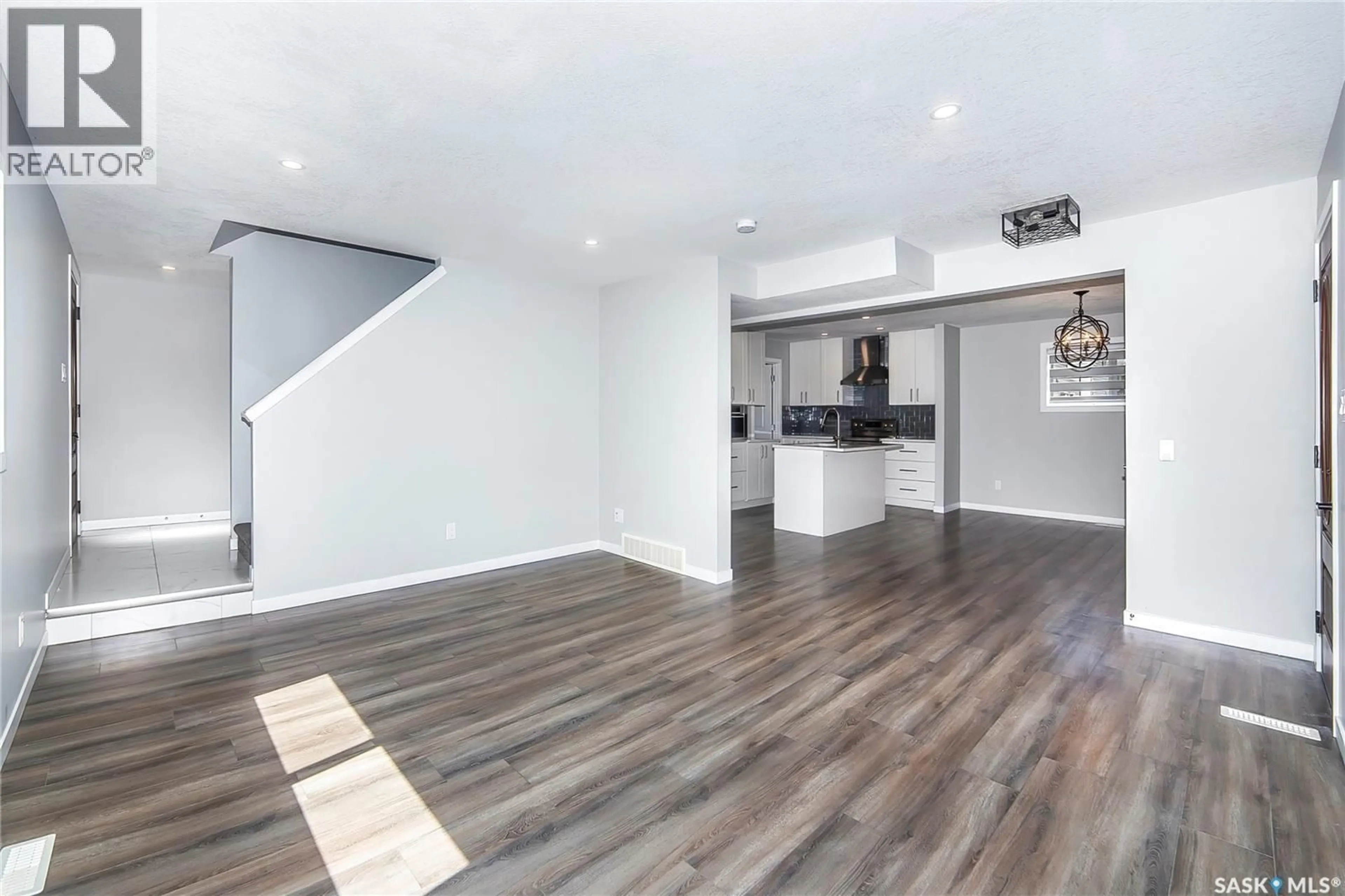 Unknown for 1525/1527 COY AVENUE, Saskatoon Saskatchewan S7M0H5