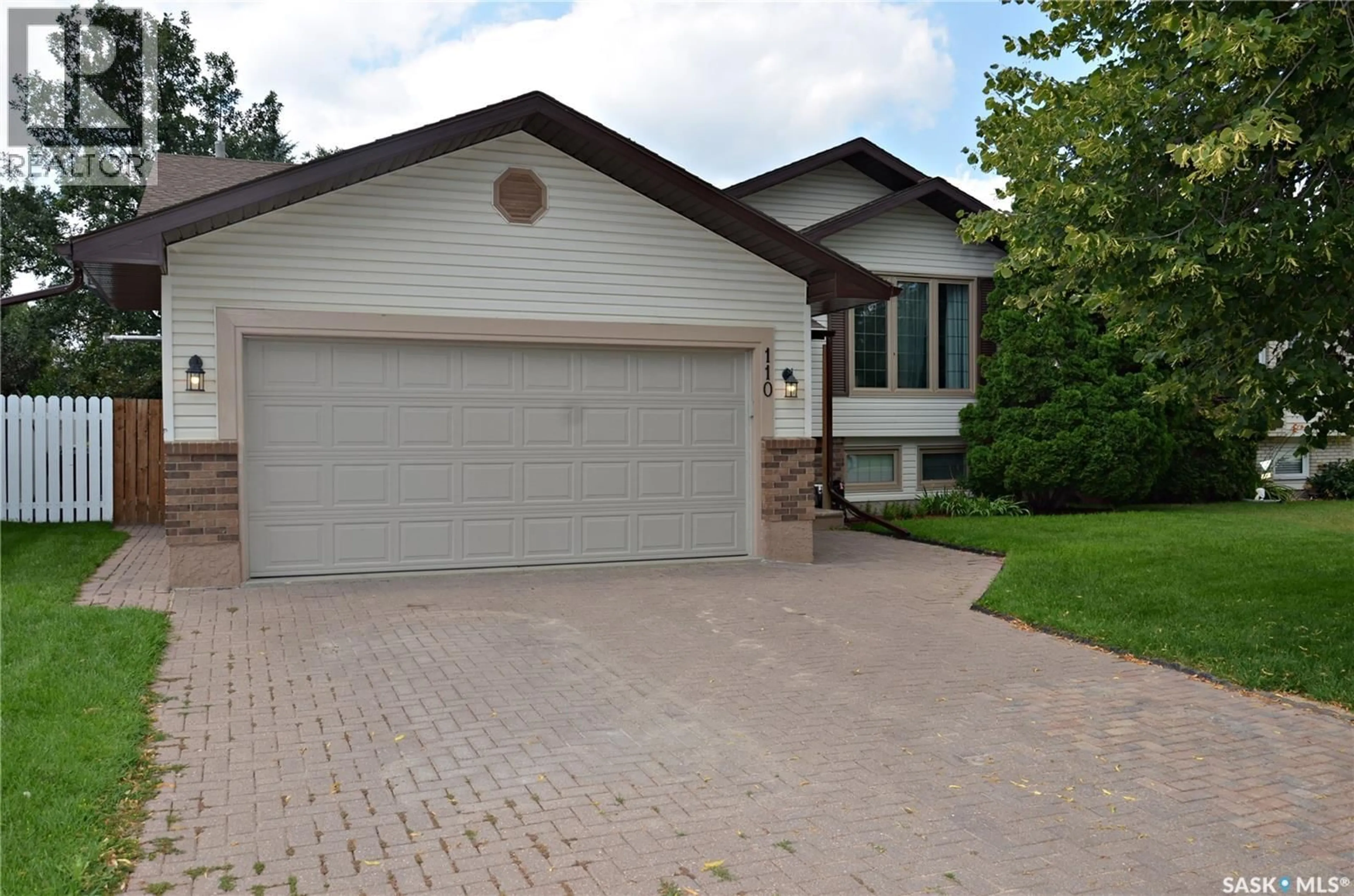 Home with vinyl exterior material, street for 110 BRONSON CRESCENT, Saskatoon Saskatchewan S7J5C8