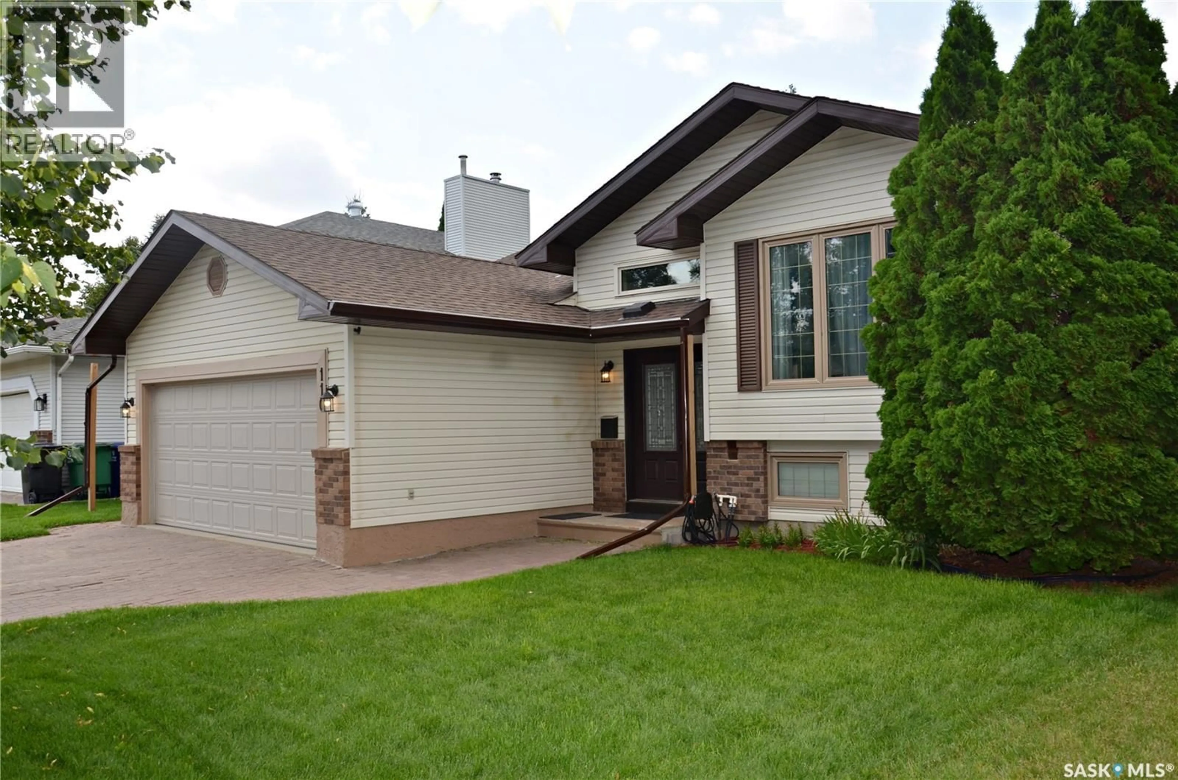 Home with vinyl exterior material, street for 110 BRONSON CRESCENT, Saskatoon Saskatchewan S7J5C8