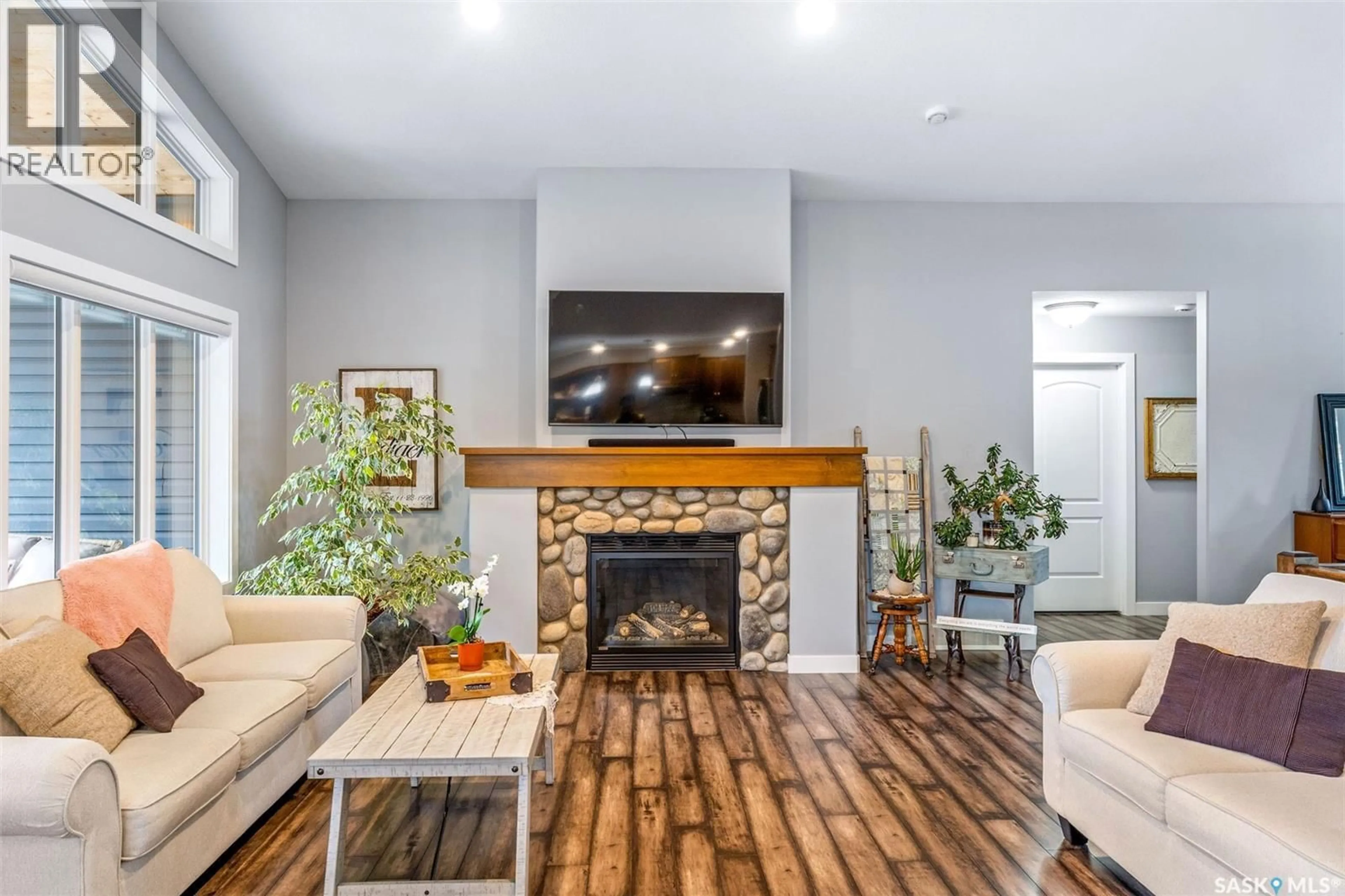 Living room with furniture, unknown for 28 PAPE DRIVE, Humboldt Rm No. 370 Saskatchewan S0K2A0