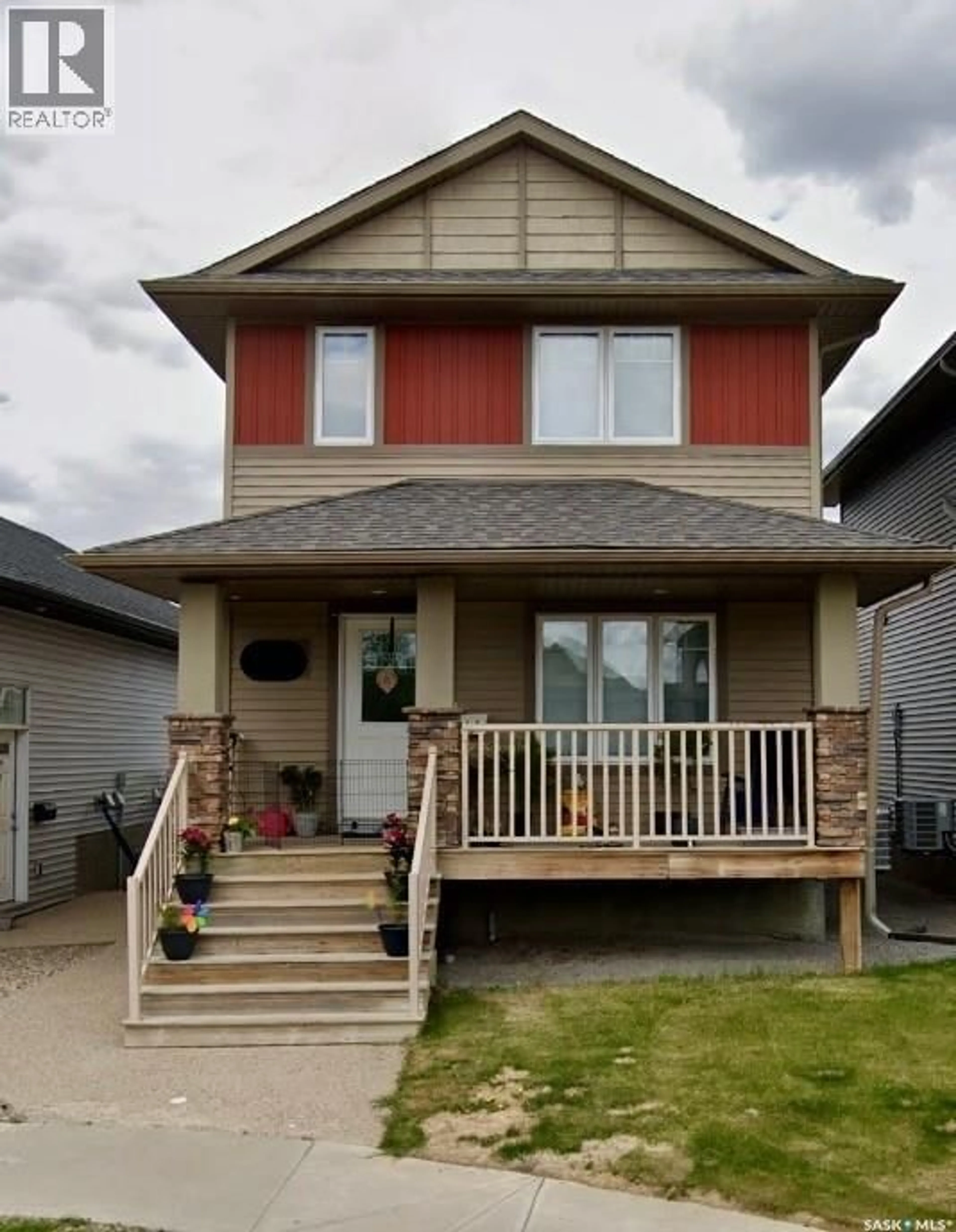 Home with vinyl exterior material, street for 4604 JAMES HILL ROAD, Regina Saskatchewan S4W0C7