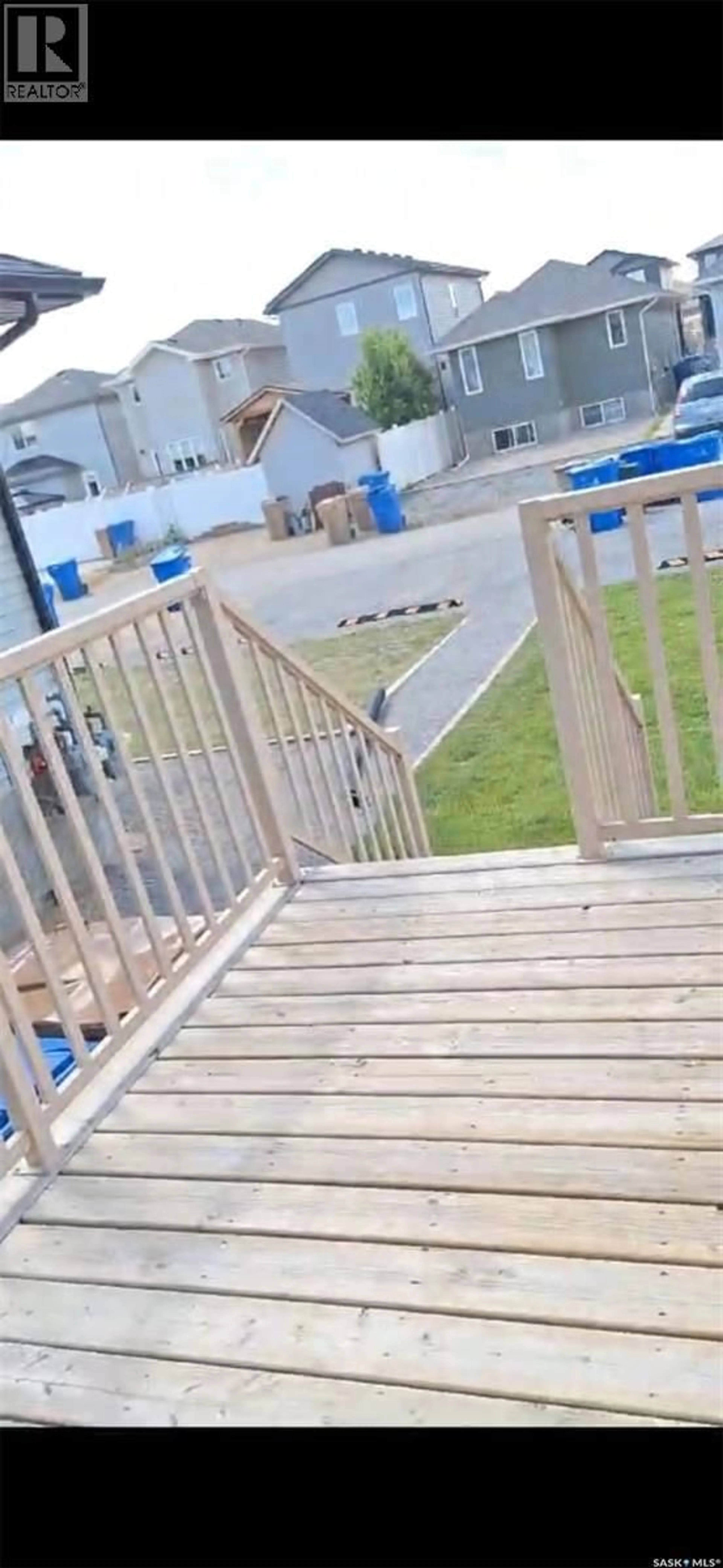 Stairs for 4604 JAMES HILL ROAD, Regina Saskatchewan S4W0C7