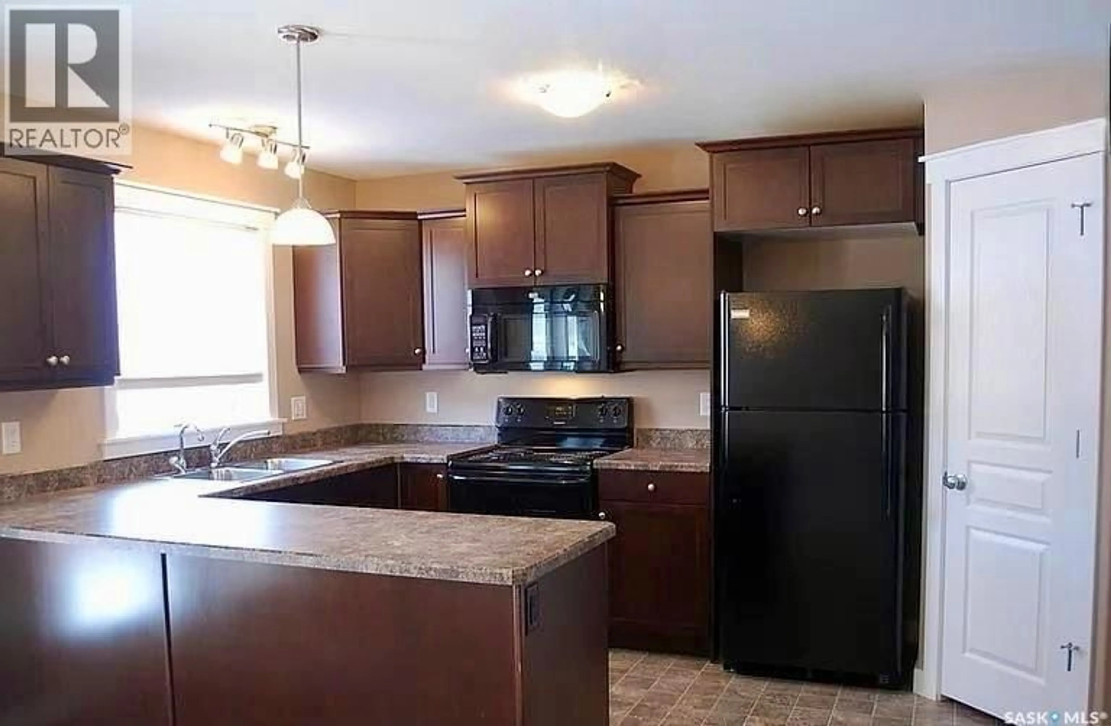 Unknown for 4604 JAMES HILL ROAD, Regina Saskatchewan S4W0C7