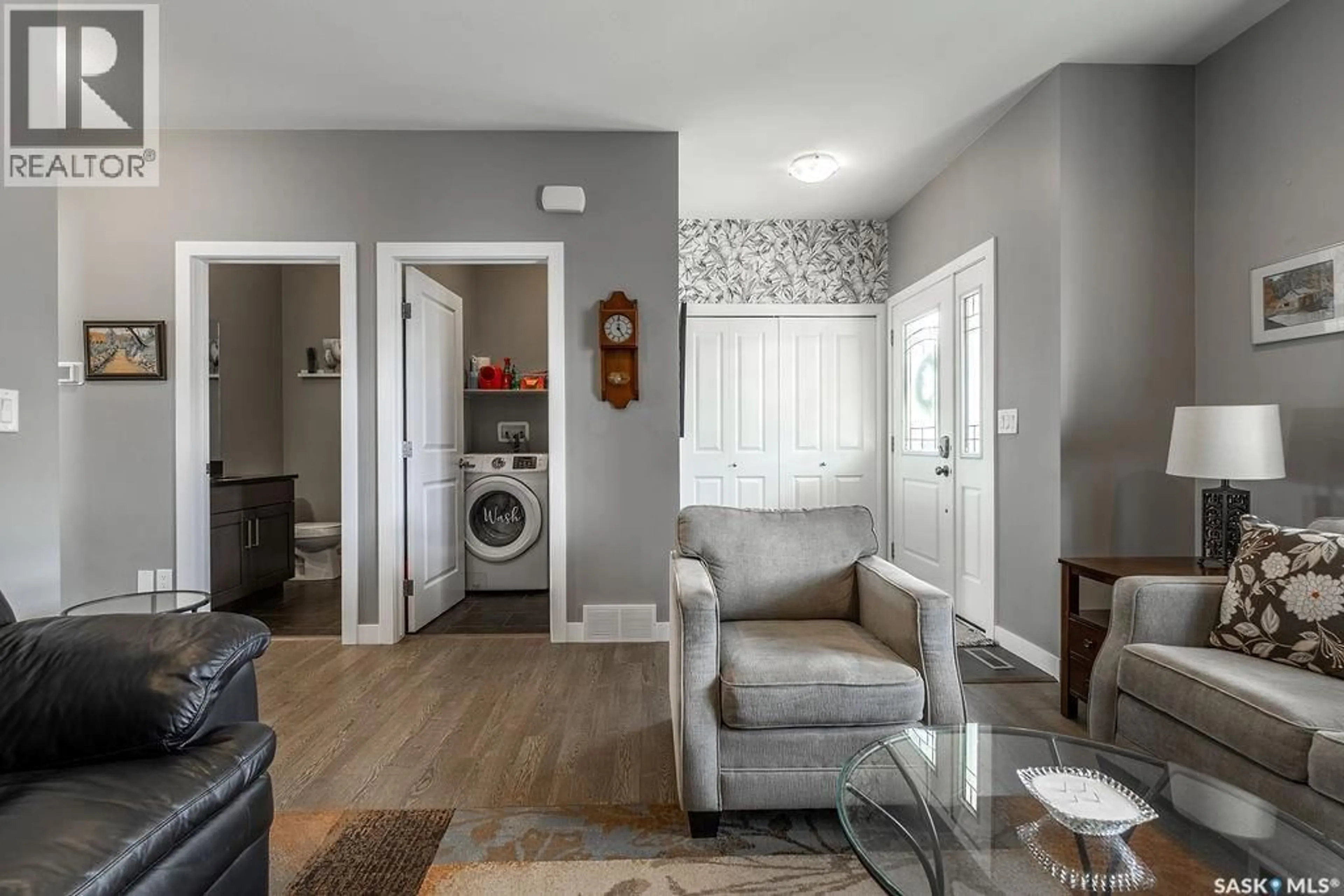 Living room with furniture, unknown for 1424 CASSAT DRIVE, Martensville Saskatchewan S0K2T1