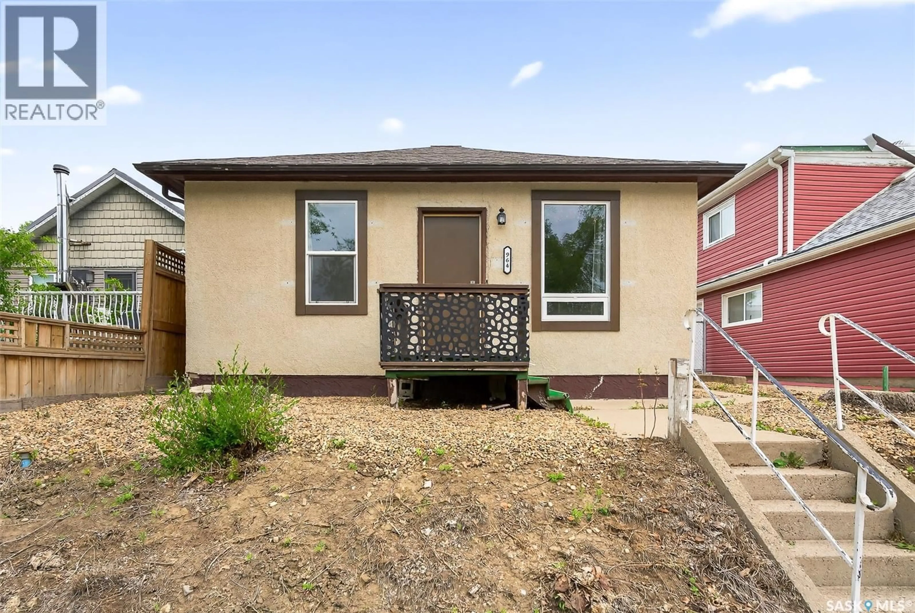 Home with vinyl exterior material, street for 964 ATHABASCA STREET, Moose Jaw Saskatchewan S6H2E4