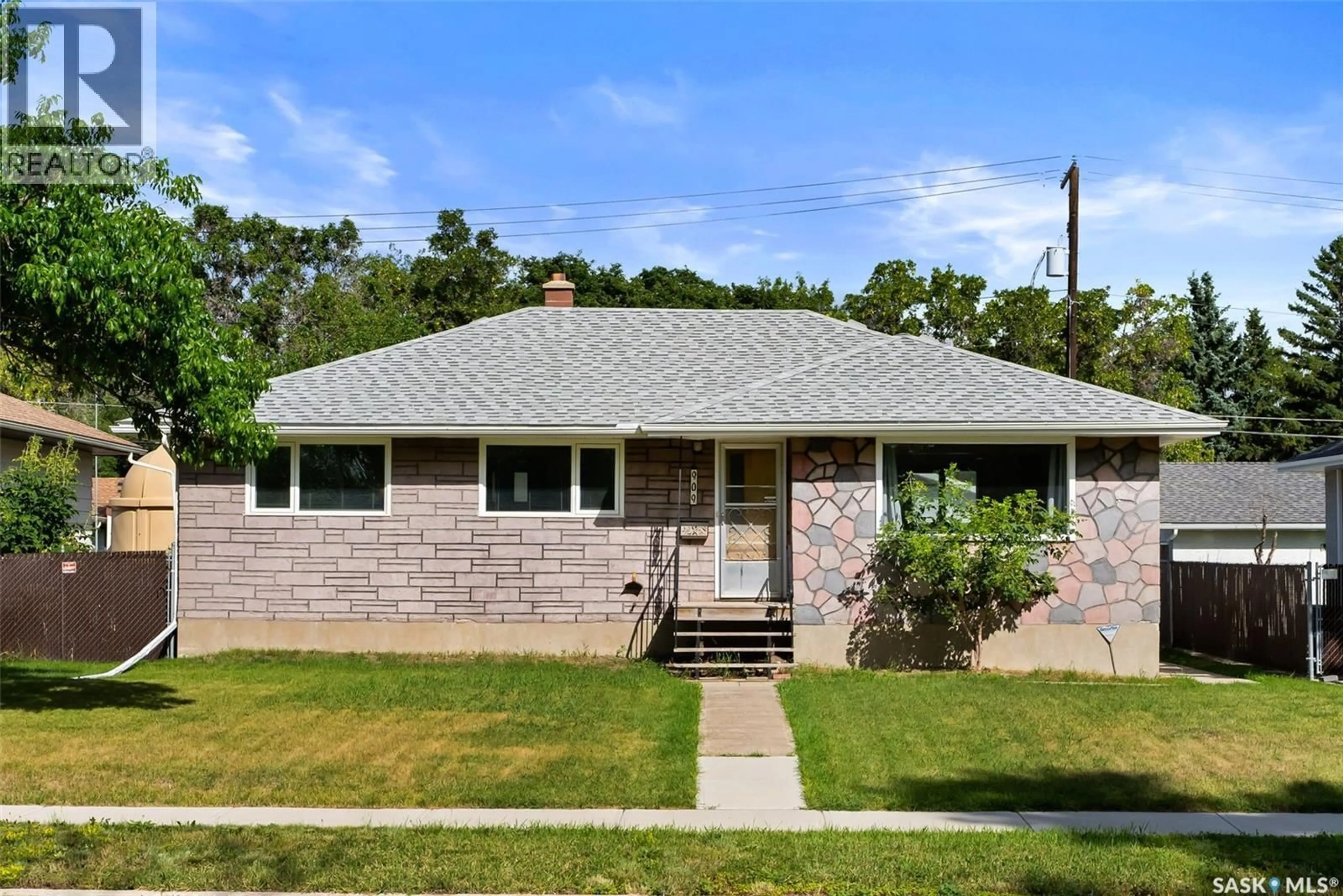 Unknown for 909 CAMPBELL STREET, Regina Saskatchewan S4T5P2