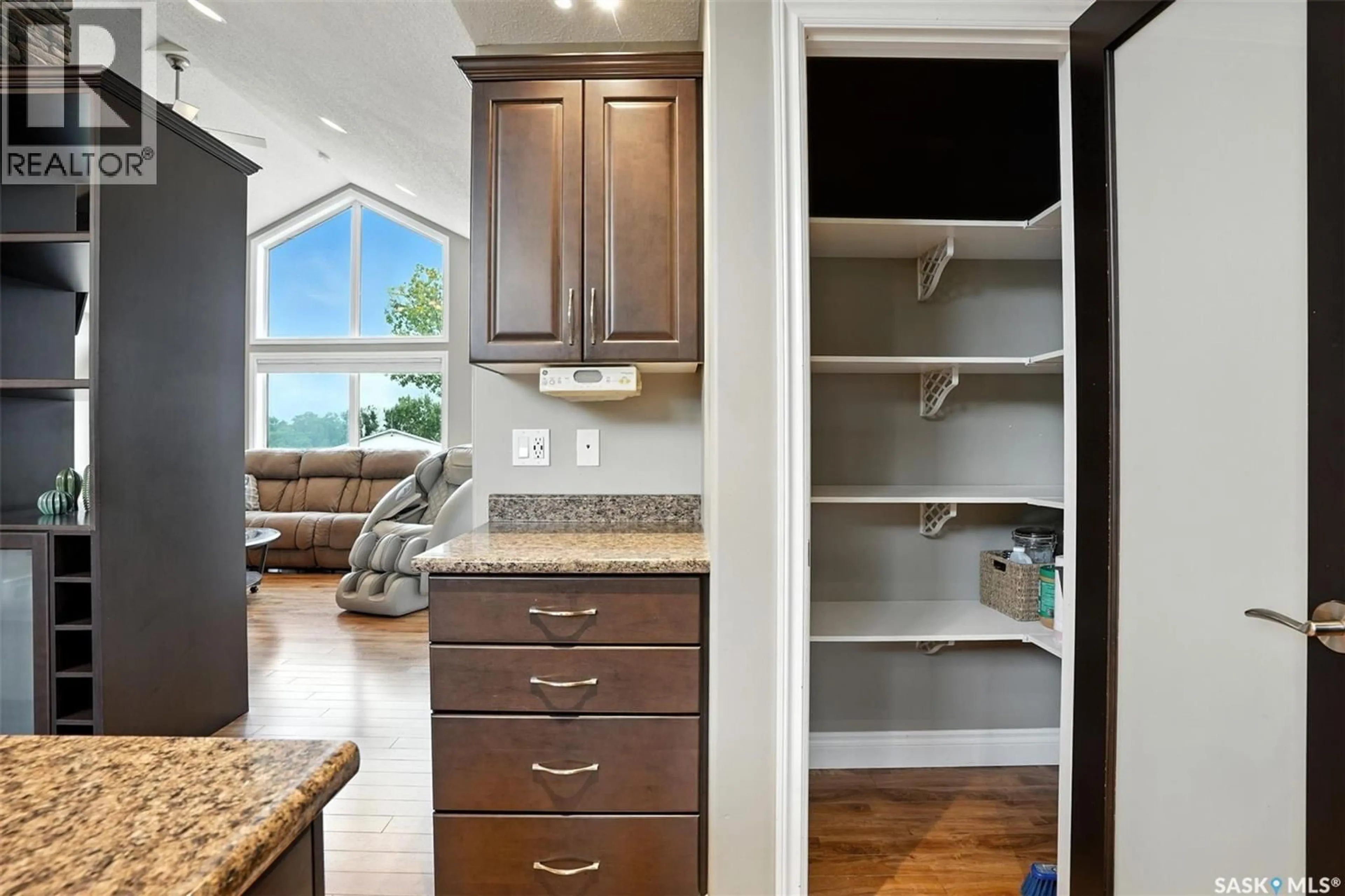 Laundry room for 537 RAK ROAD, Aberdeen Saskatchewan S0K0A0