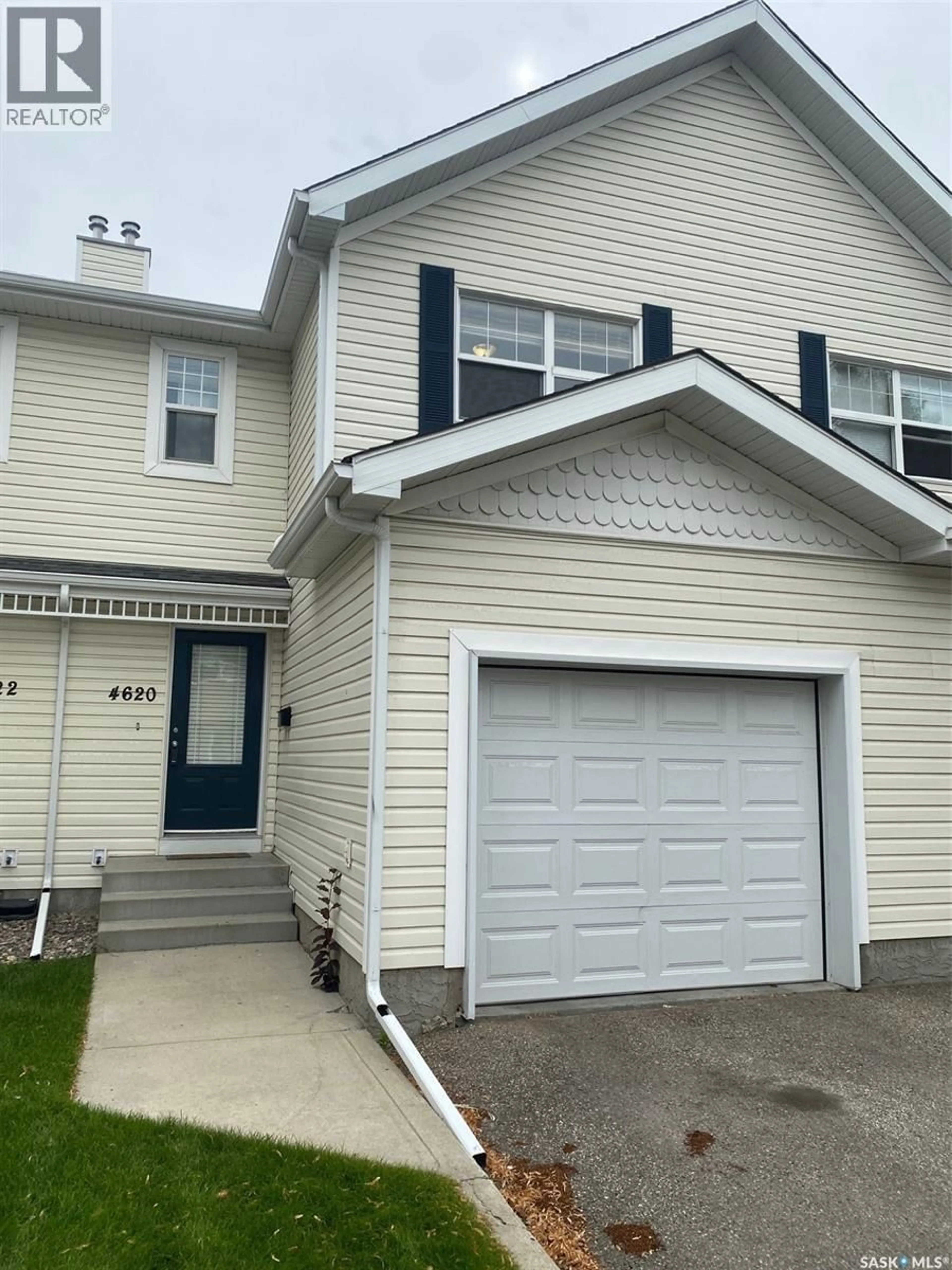 Home with vinyl exterior material, street for 4620 MARIGOLD DRIVE, Regina Saskatchewan S4X4S5