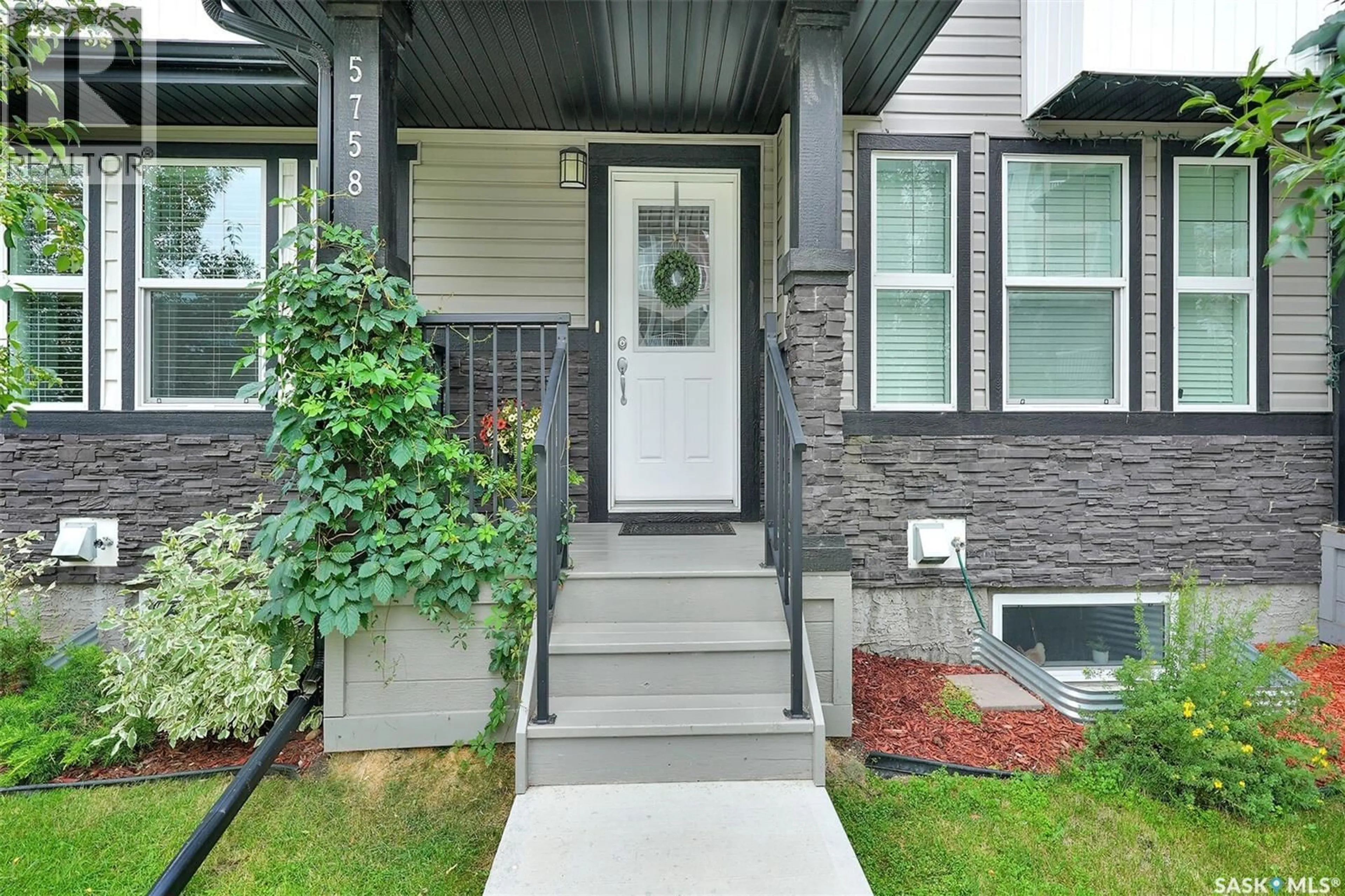 Unknown for 5758 GLIDE CRESCENT, Regina Saskatchewan S4W0P2