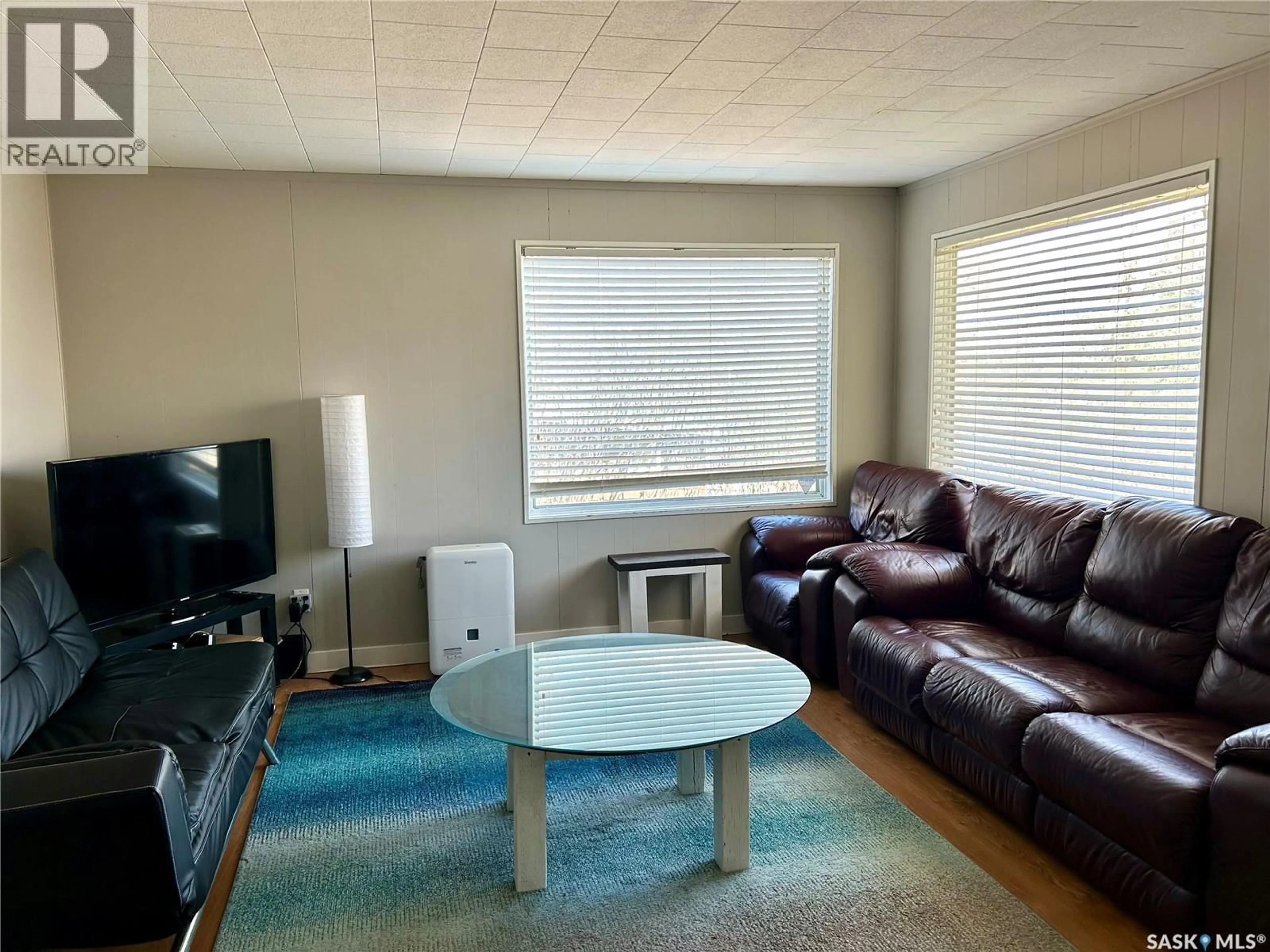 Living room with furniture, unknown for 602 16TH STREET, Regina Beach Saskatchewan S0G4C0
