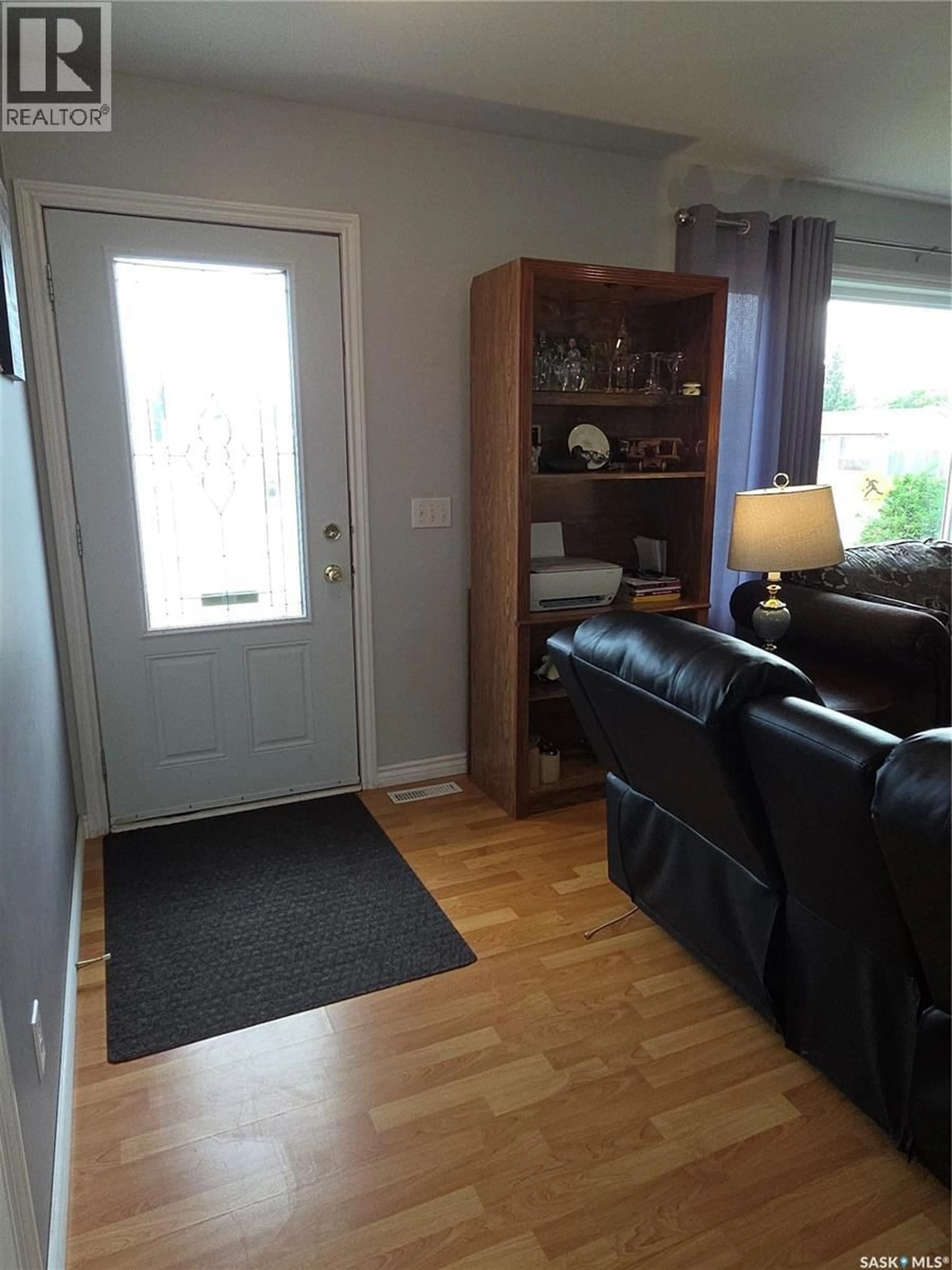 Indoor entryway for 337 MAIN STREET, Allan Saskatchewan S0K0C0