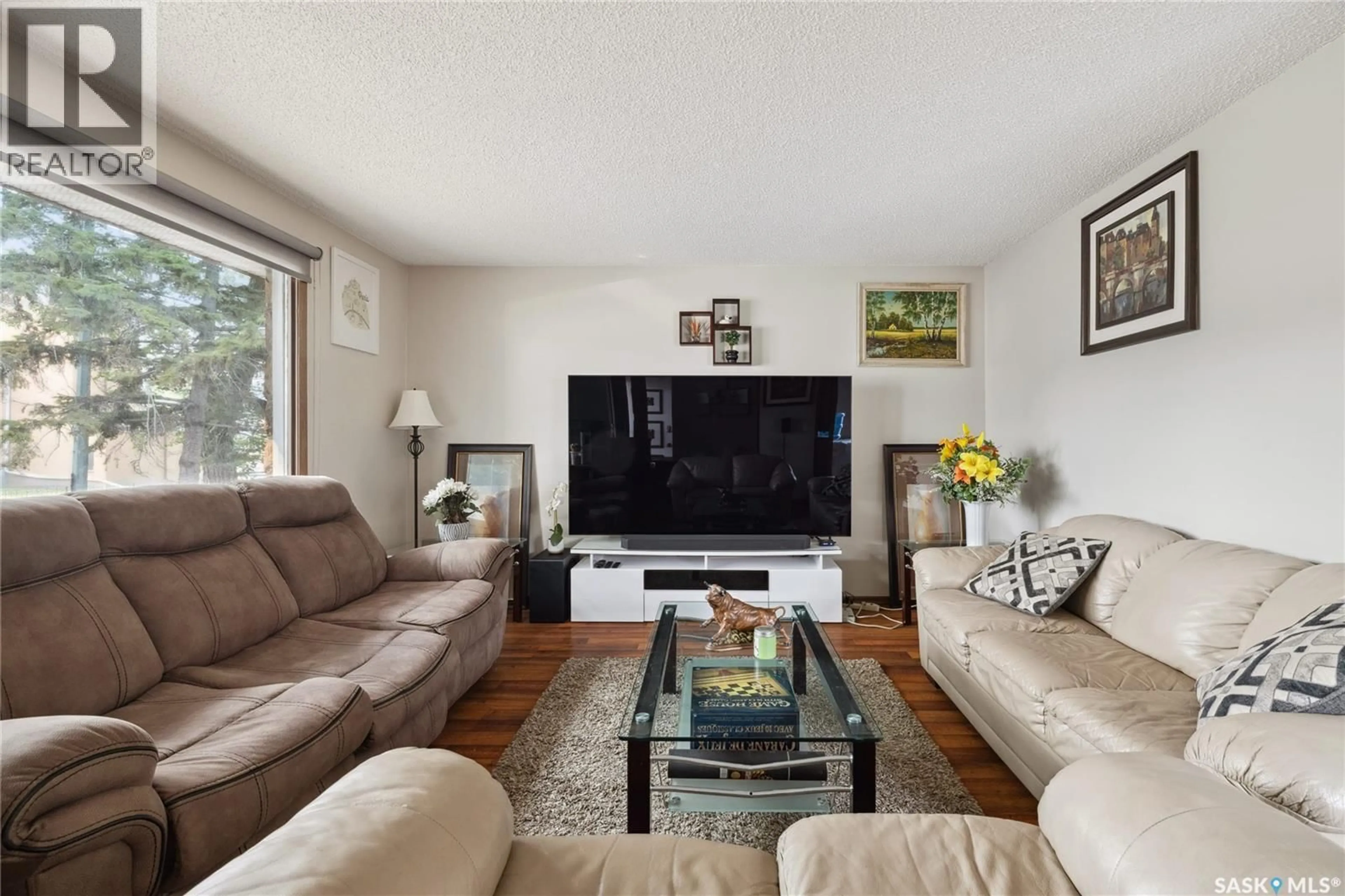 Living room with furniture, unknown for 1921 TORONTO STREET, Regina Saskatchewan S4P1M9