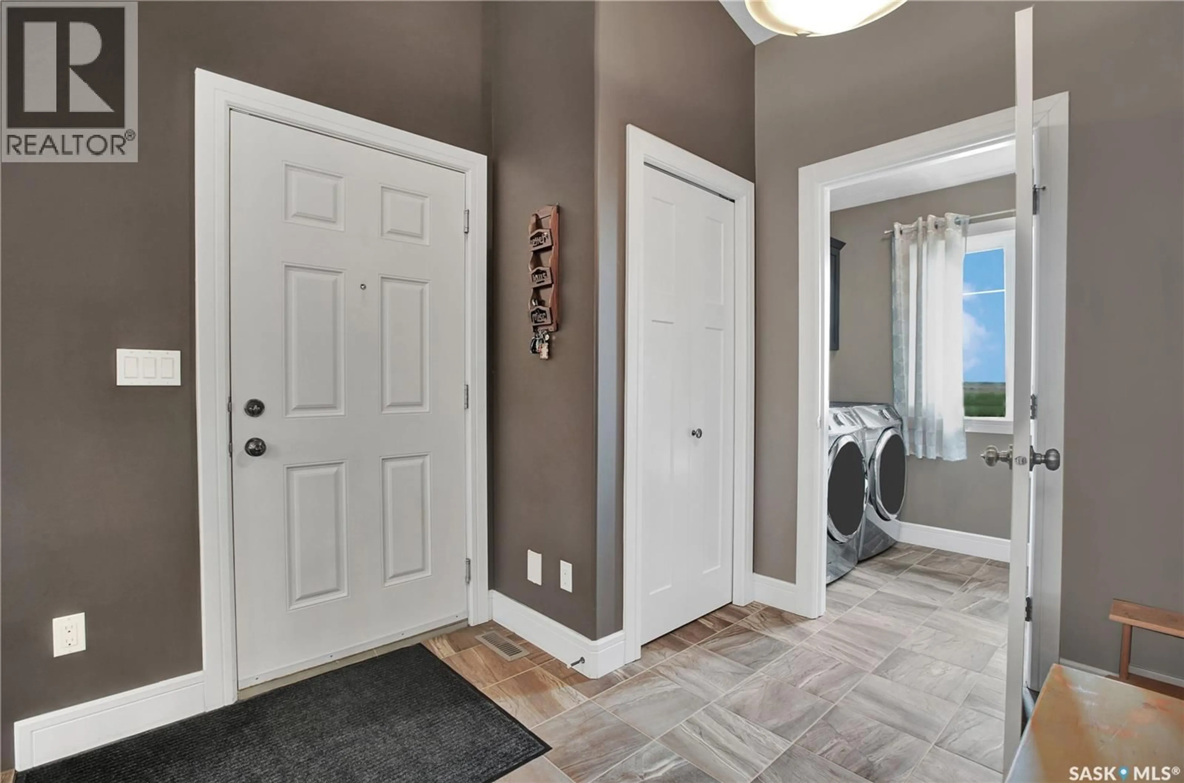 Indoor entryway for RIVER VALLEY VIEW ACREAGE, Corman Park Rm No. 344 Saskatchewan S0K4S0