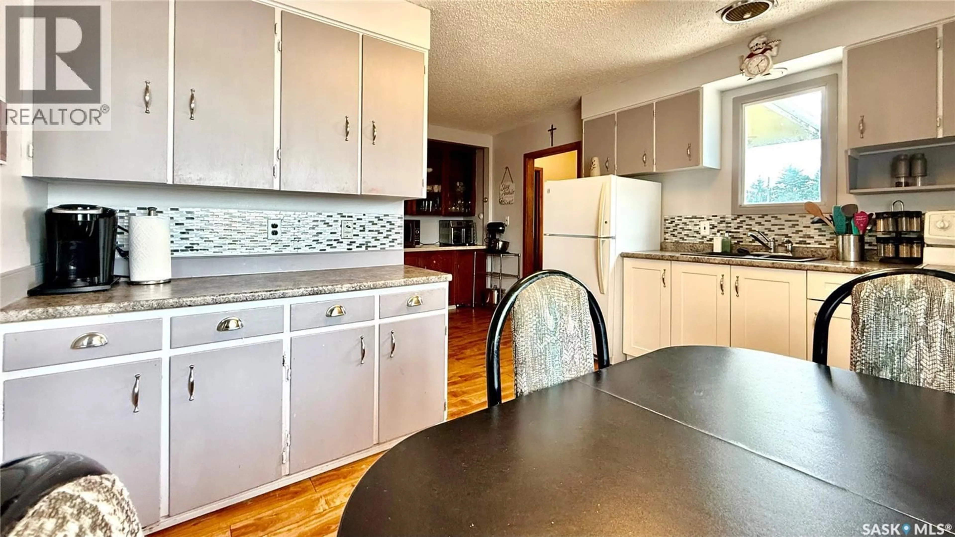 Open concept kitchen, unknown for MELVILLE ACREAGE, Melville Saskatchewan S0A2P0