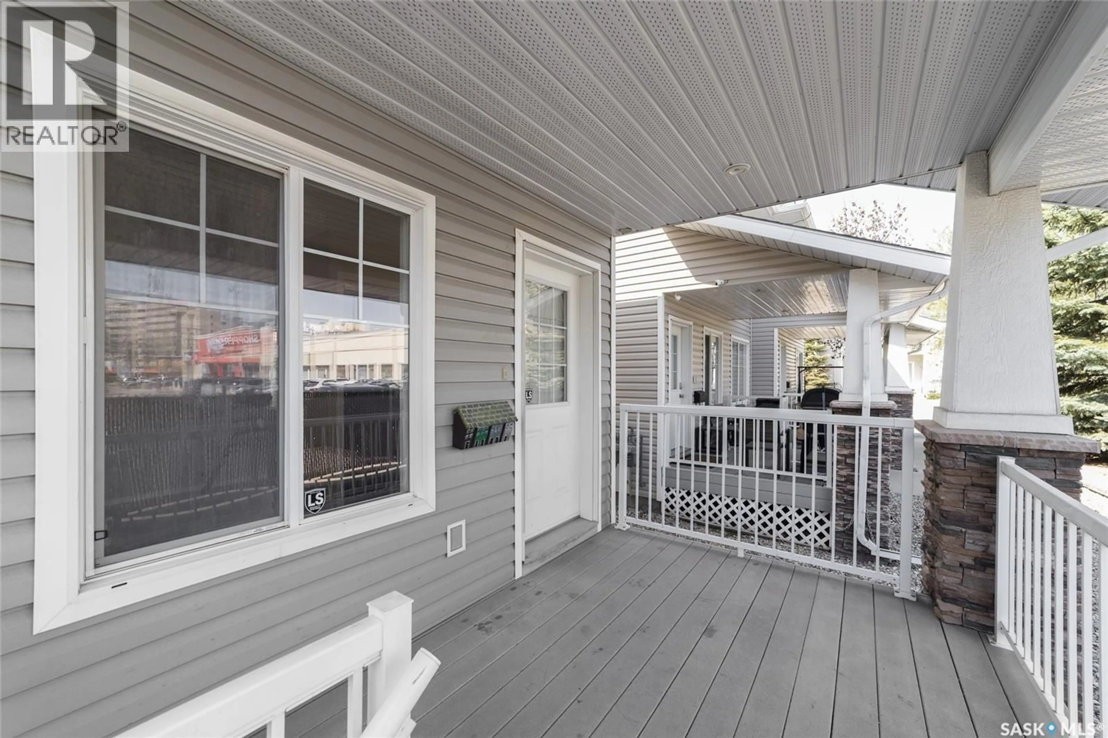 Unknown for 2231 TREETOP LANE, Regina Saskatchewan S4P4P8
