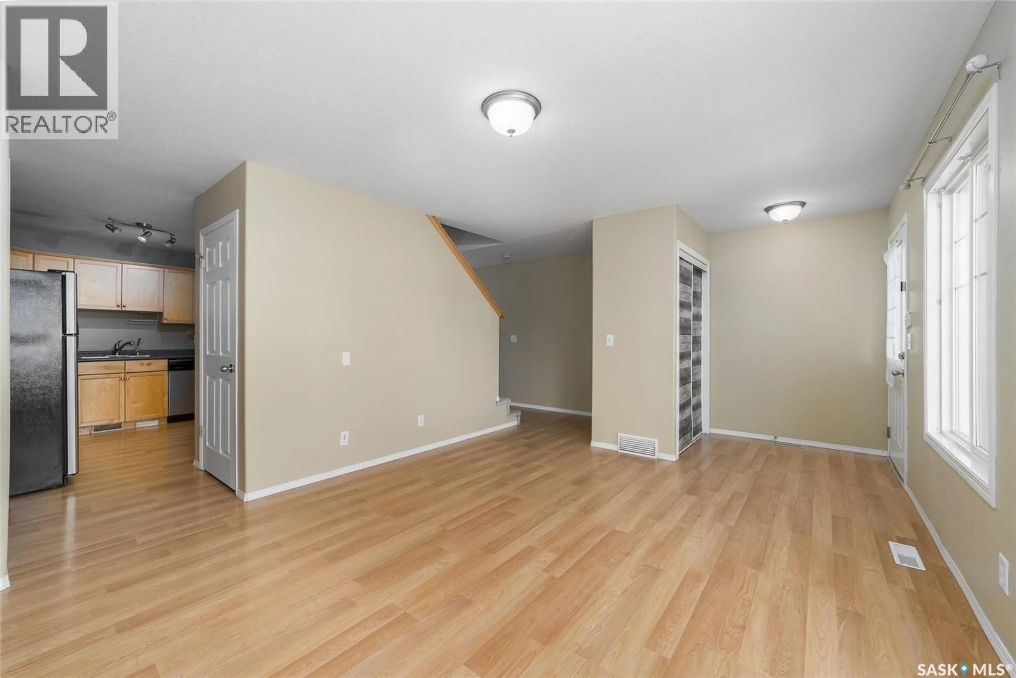A pic of a room for 2231 TREETOP LANE, Regina Saskatchewan S4P4P8