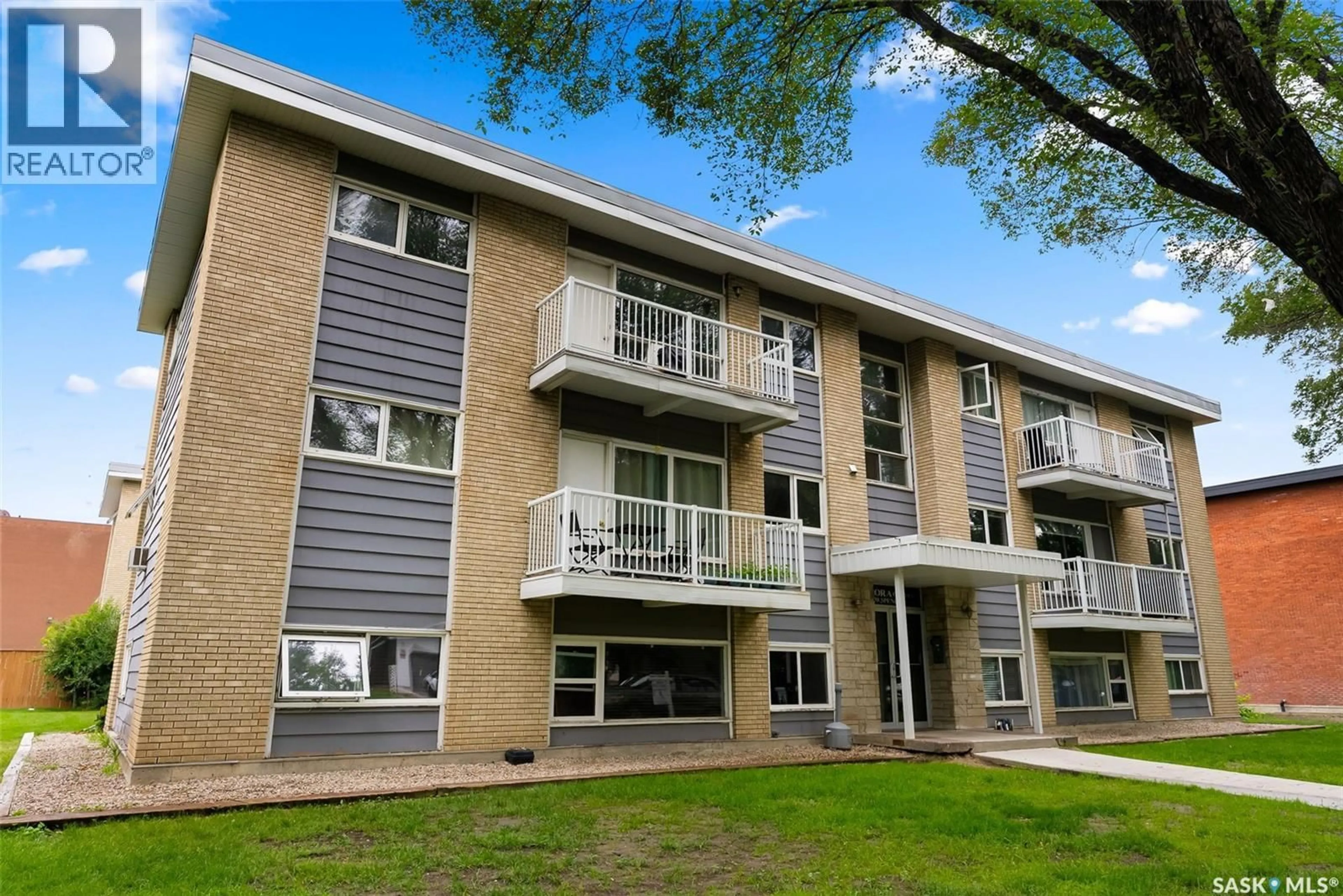 Unknown for 10 38 SPENCE STREET, Regina Saskatchewan S4S4H4