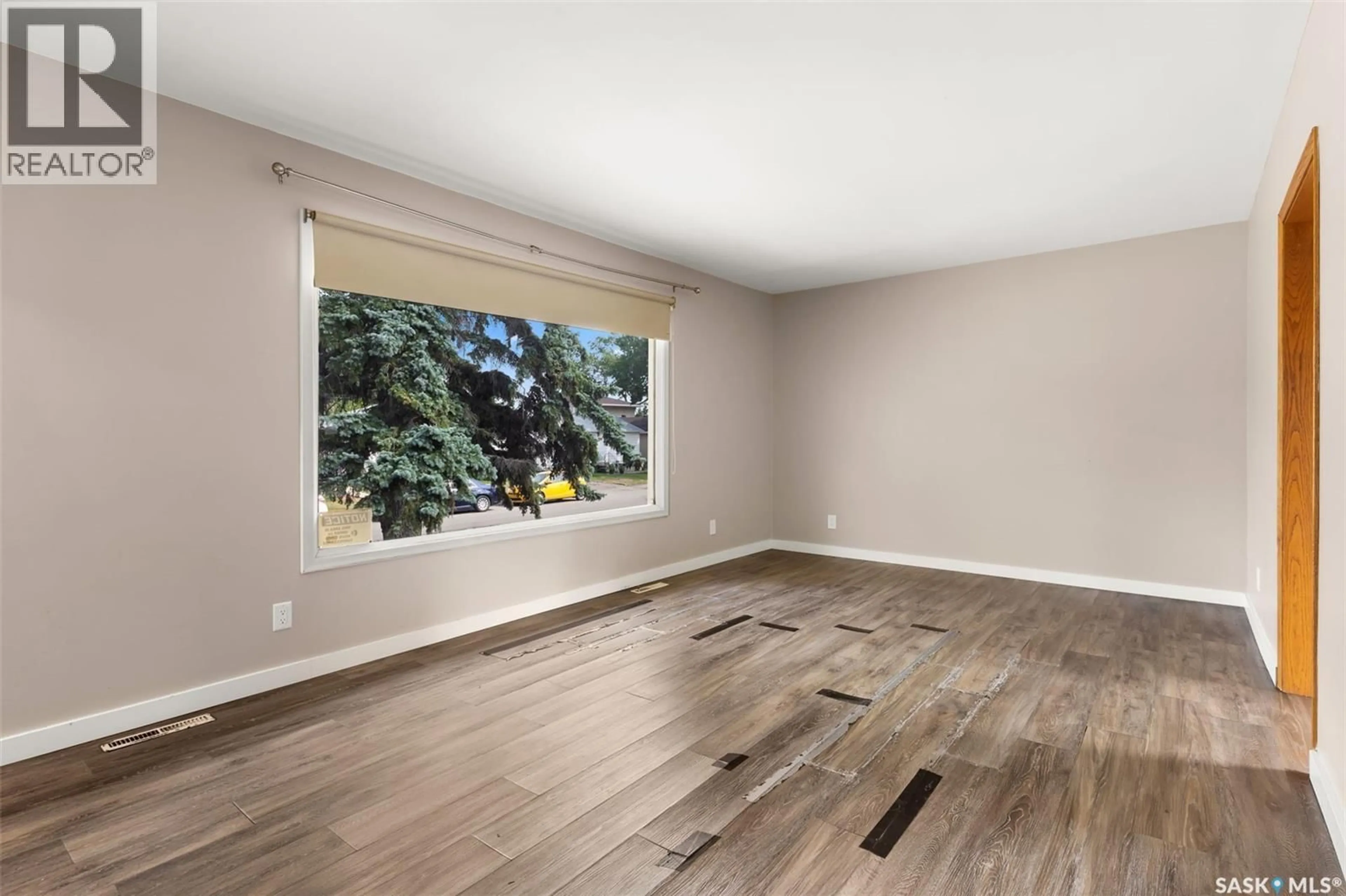 A pic of a room for 2132 BORDEN STREET, Regina Saskatchewan S4N2K8