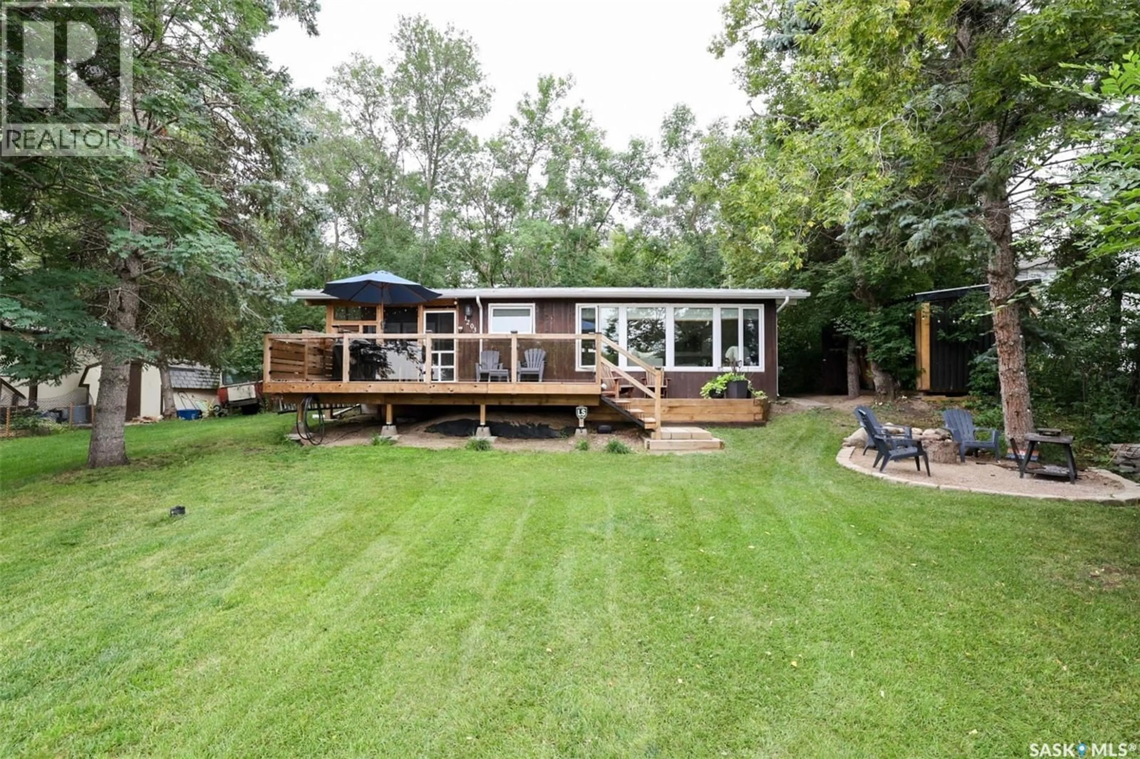 Unknown for 1203 5TH AVENUE, Regina Beach Saskatchewan S0G4C0