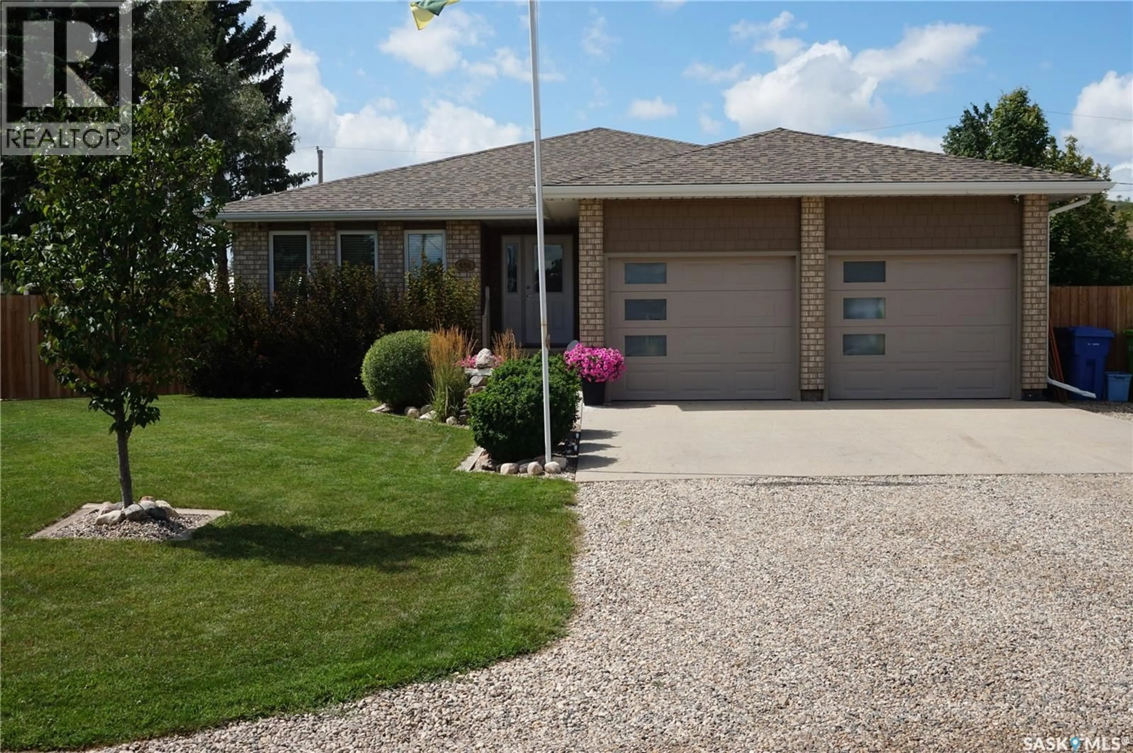 Home with vinyl exterior material, street for 656 BOUNDARY AVENUE, Fort Qu'Appelle Saskatchewan S0G1S0