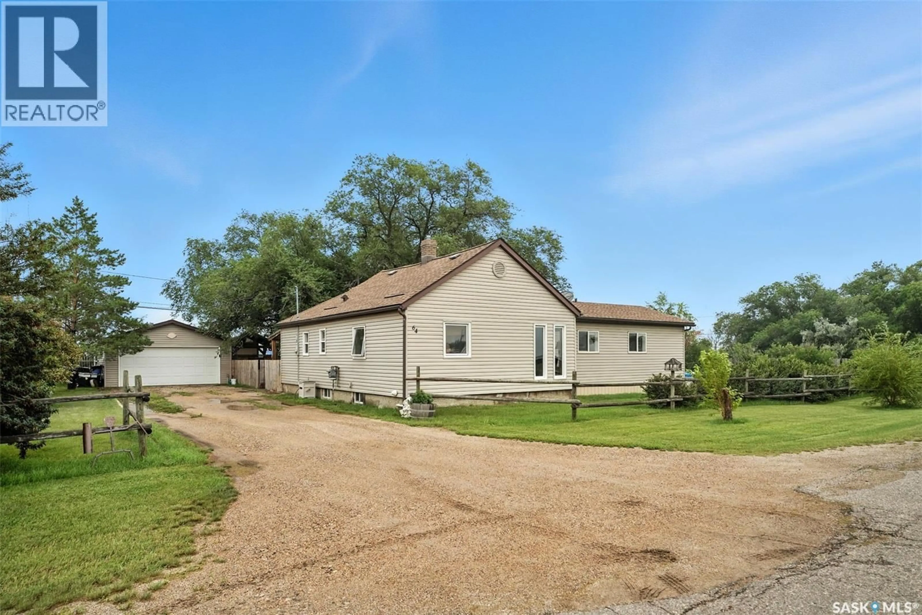 A pic from outside/outdoor area/front of a property/back of a property/a pic from drone, unknown for 64 MAIN STREET, Radisson Saskatchewan S0K3L0