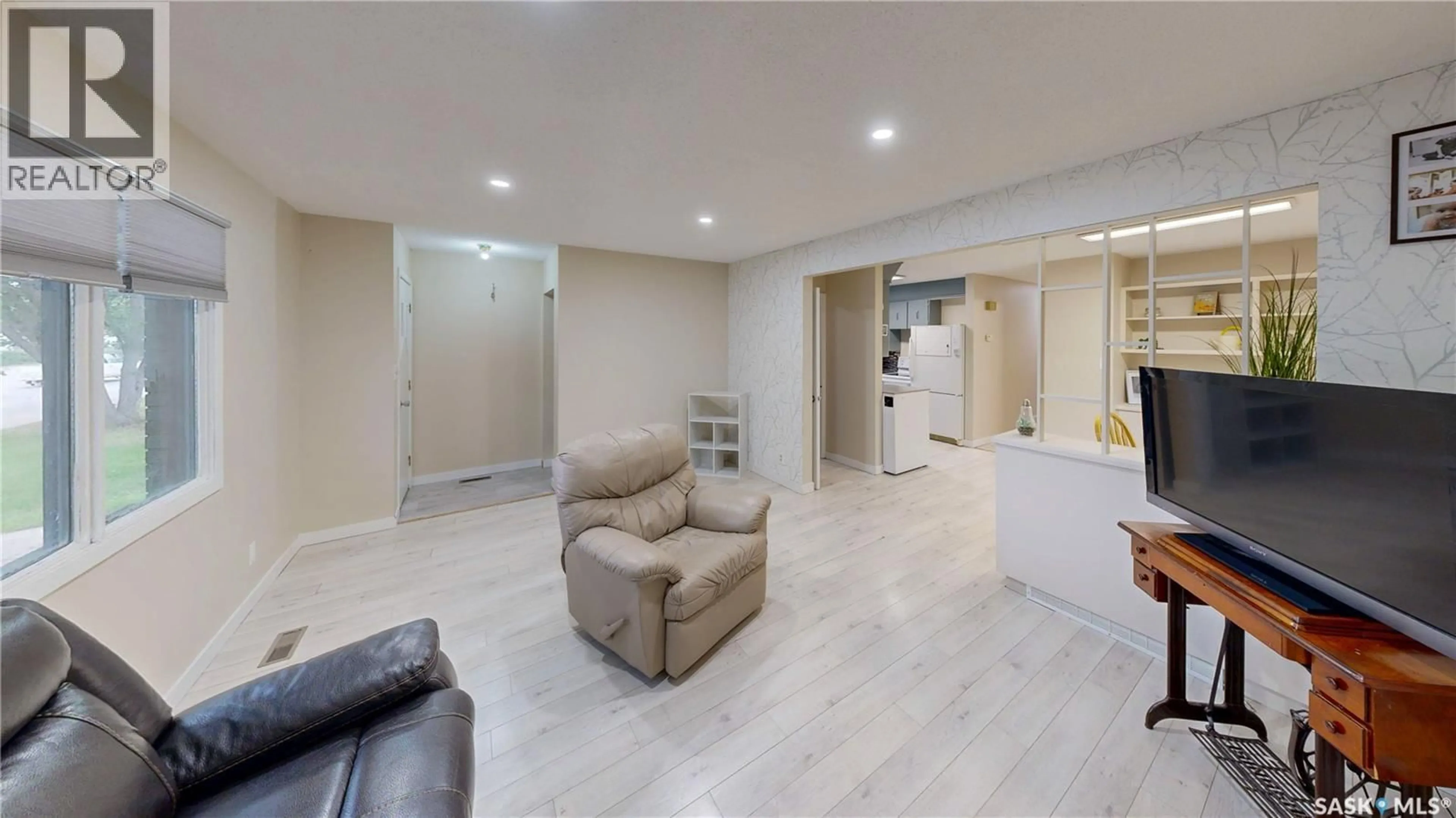 Unknown for 1018 DEWDNEY AVENUE, Regina Saskatchewan S4N0C8