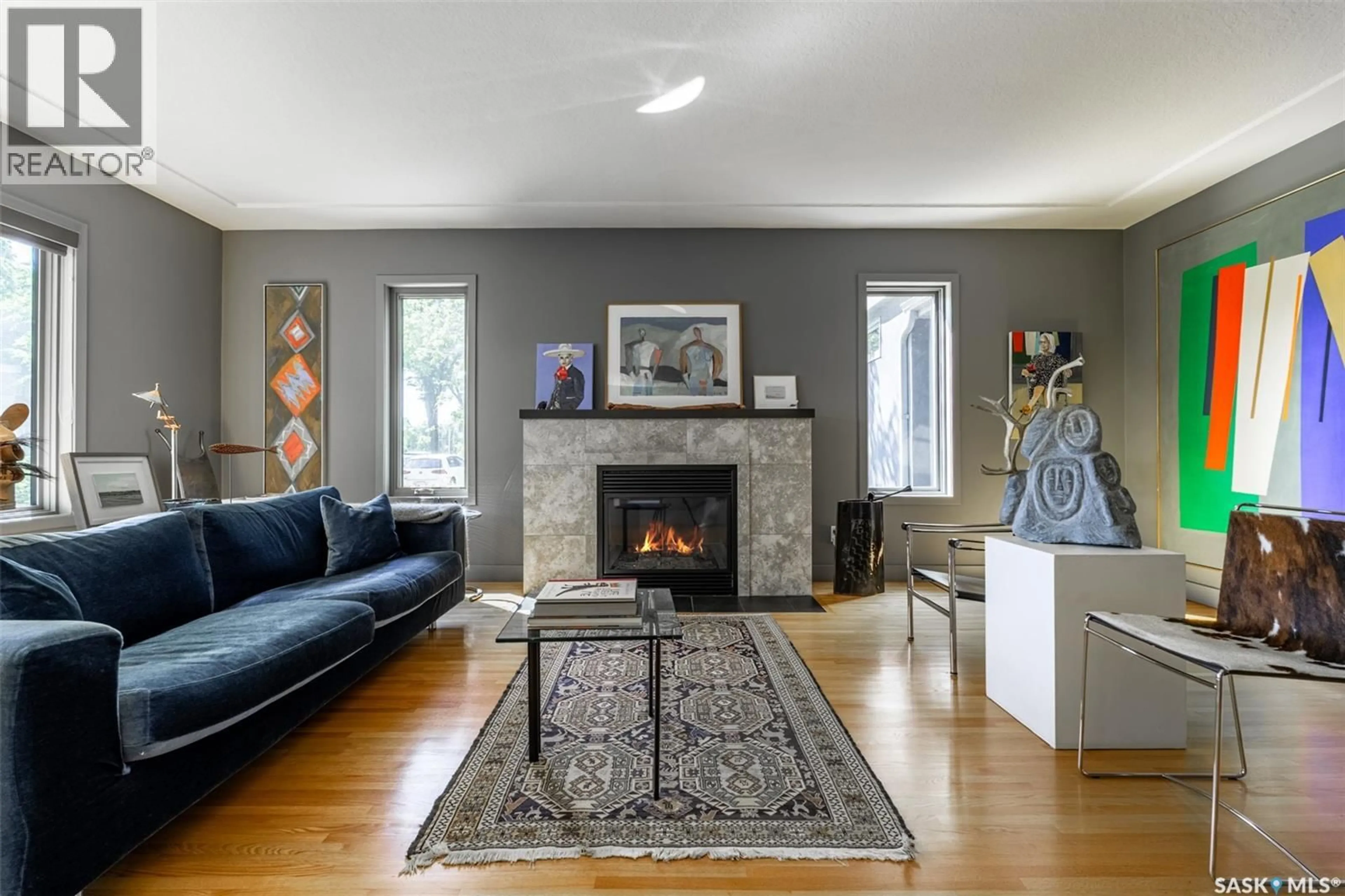 Living room with furniture, unknown for 611 8TH AVENUE, Saskatoon Saskatchewan S7K2W7