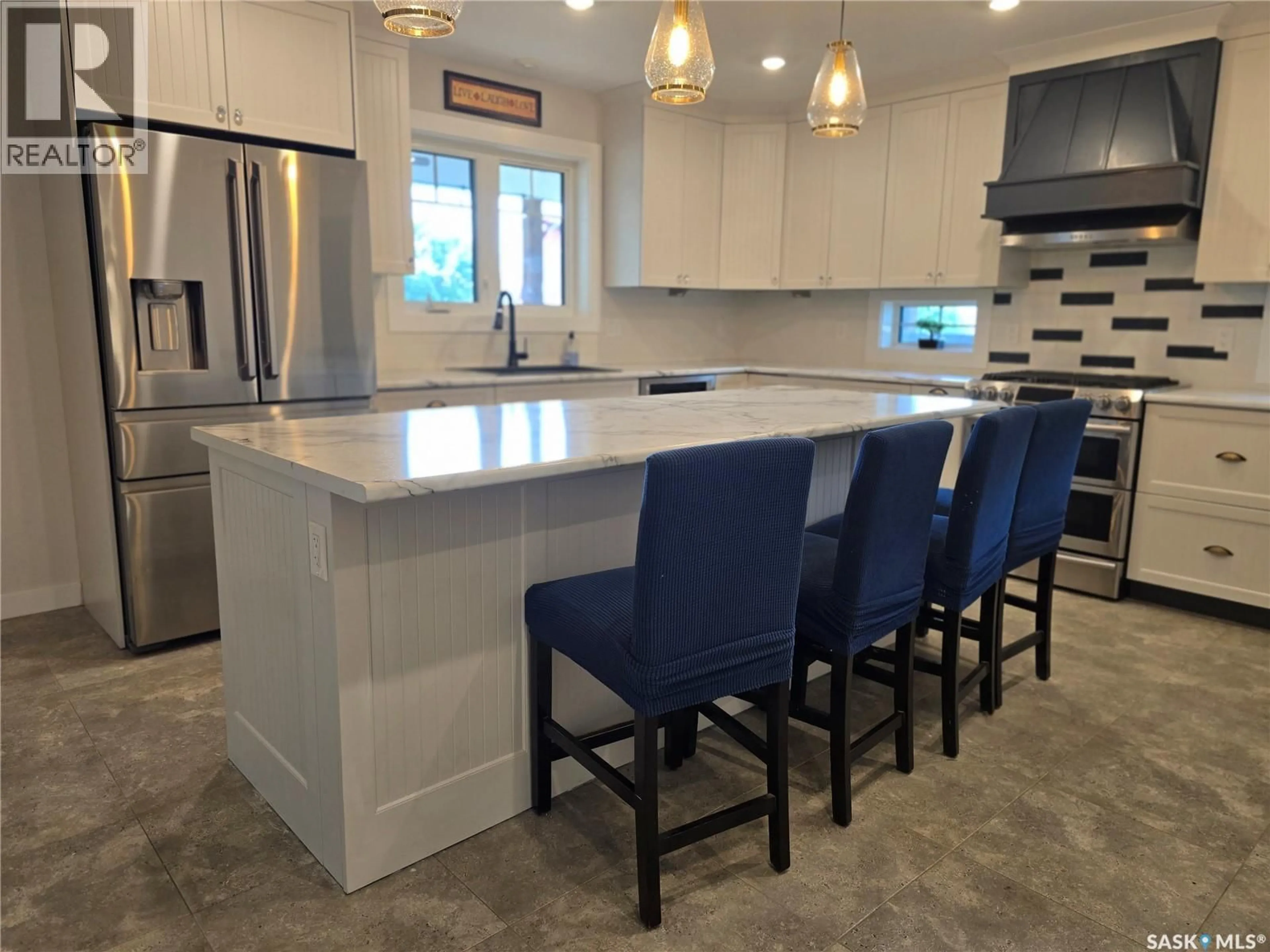 Open concept kitchen, ceramic/tile floor for 28 GRUENENTHAL DRIVE, Rosthern Rm No. 403 Saskatchewan S0K3A0