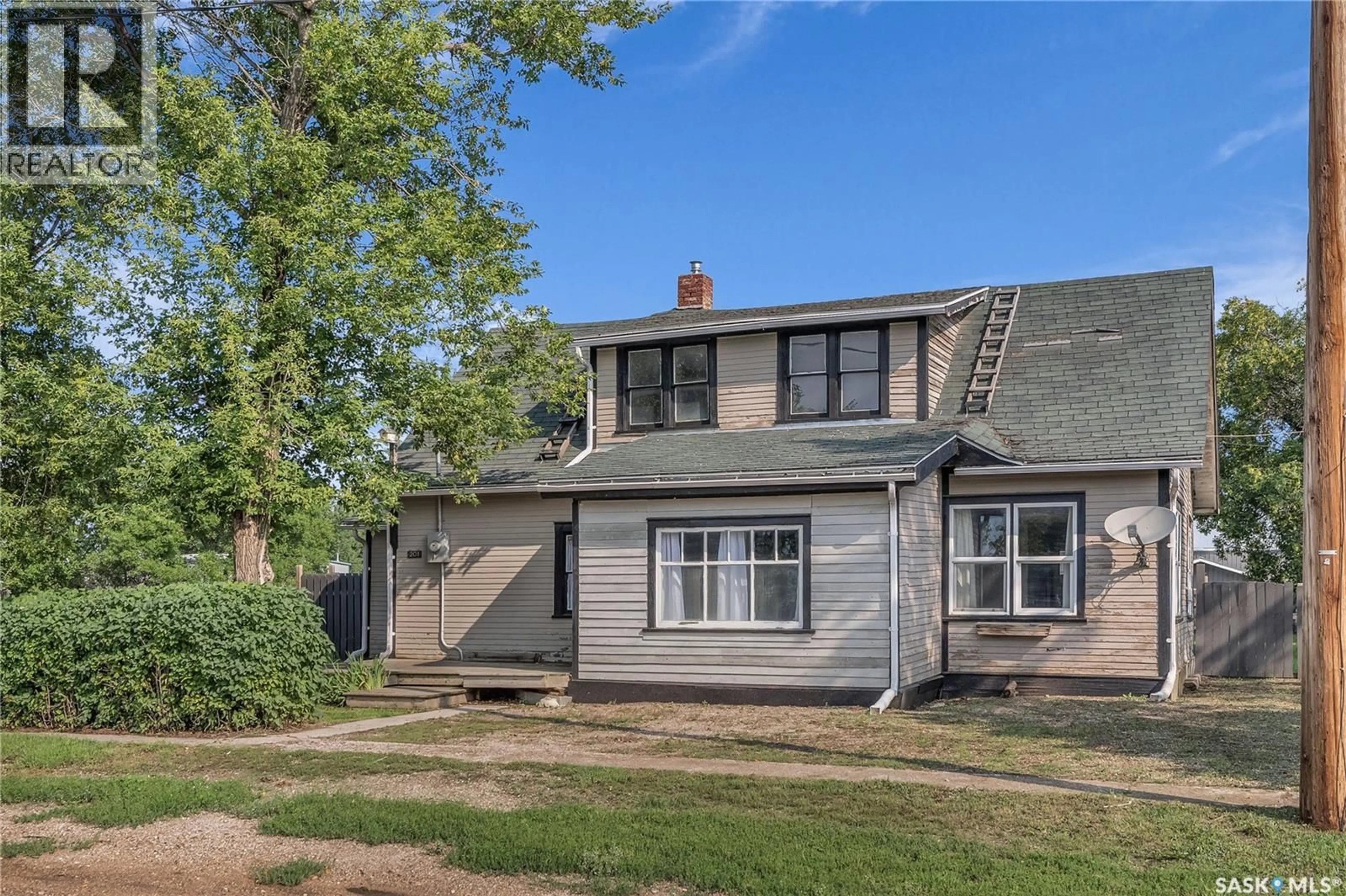 A pic from outside/outdoor area/front of a property/back of a property/a pic from drone, street for 201 RUPERT STREET, Aberdeen Saskatchewan S0K0A0