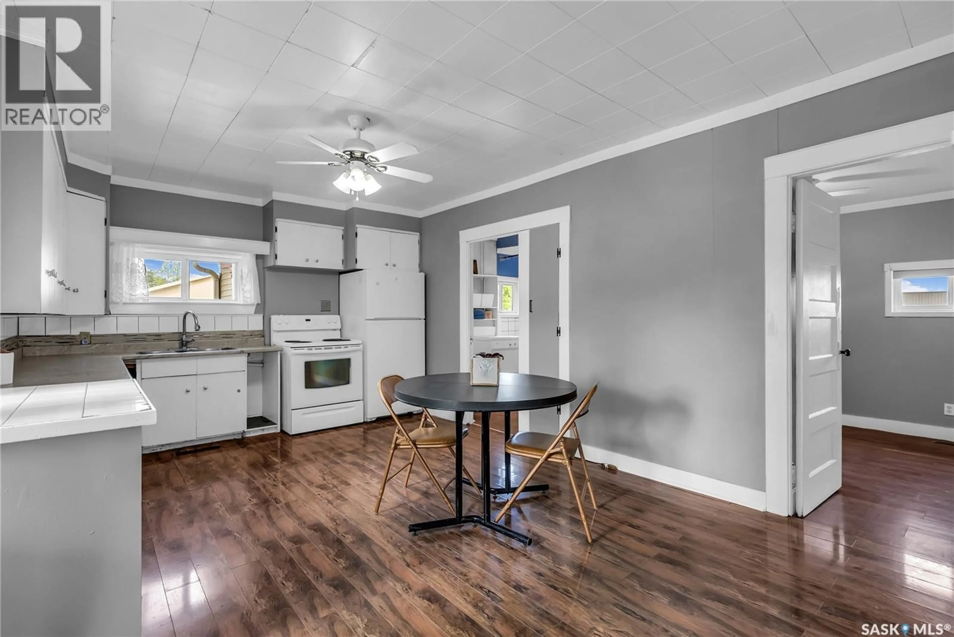 Open concept kitchen, unknown for 201 RUPERT STREET, Aberdeen Saskatchewan S0K0A0
