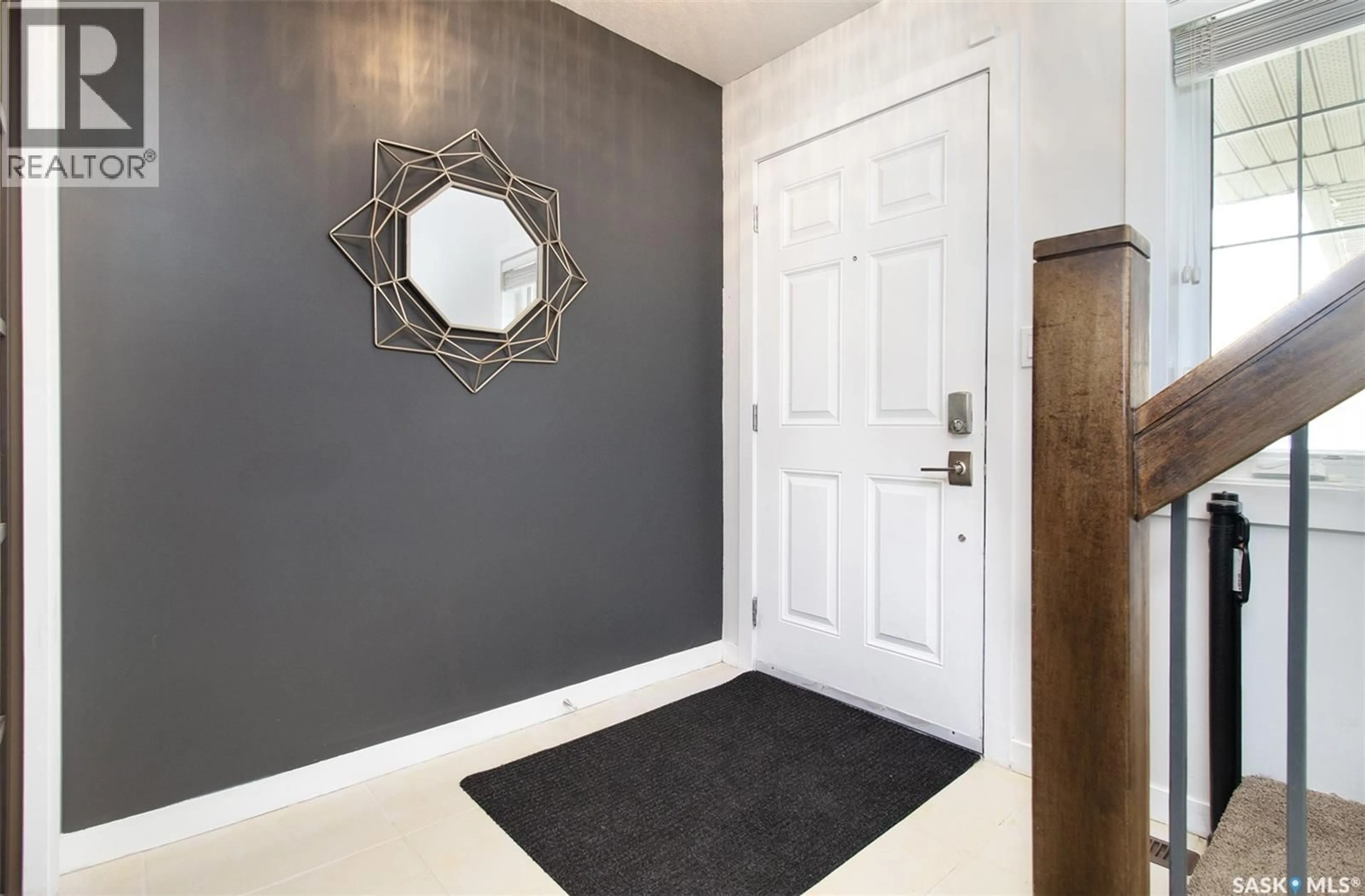 Indoor entryway for 5437 BLAKE CRESCENT, Regina Saskatchewan S4X0G5