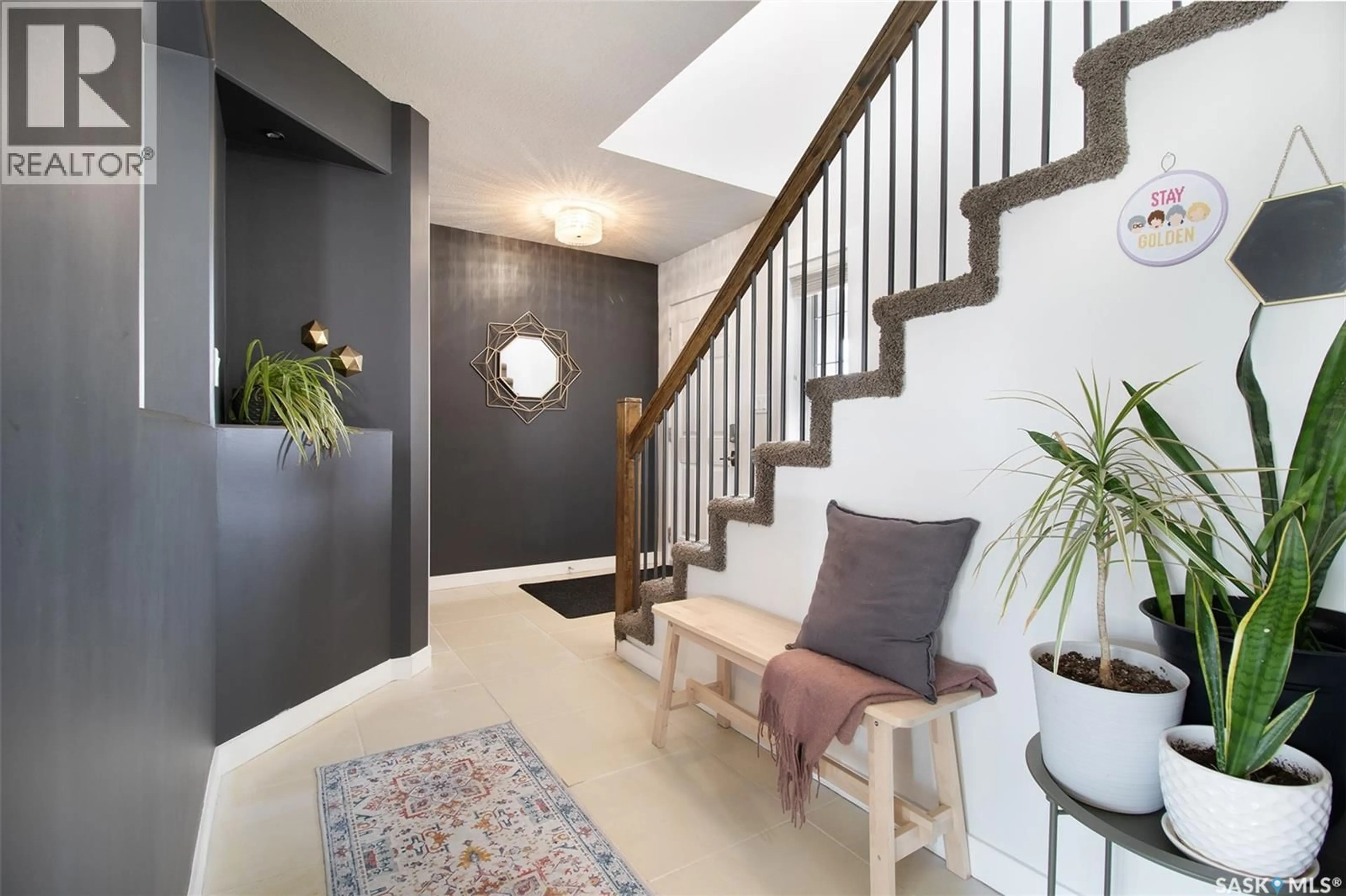 Indoor entryway for 5437 BLAKE CRESCENT, Regina Saskatchewan S4X0G5