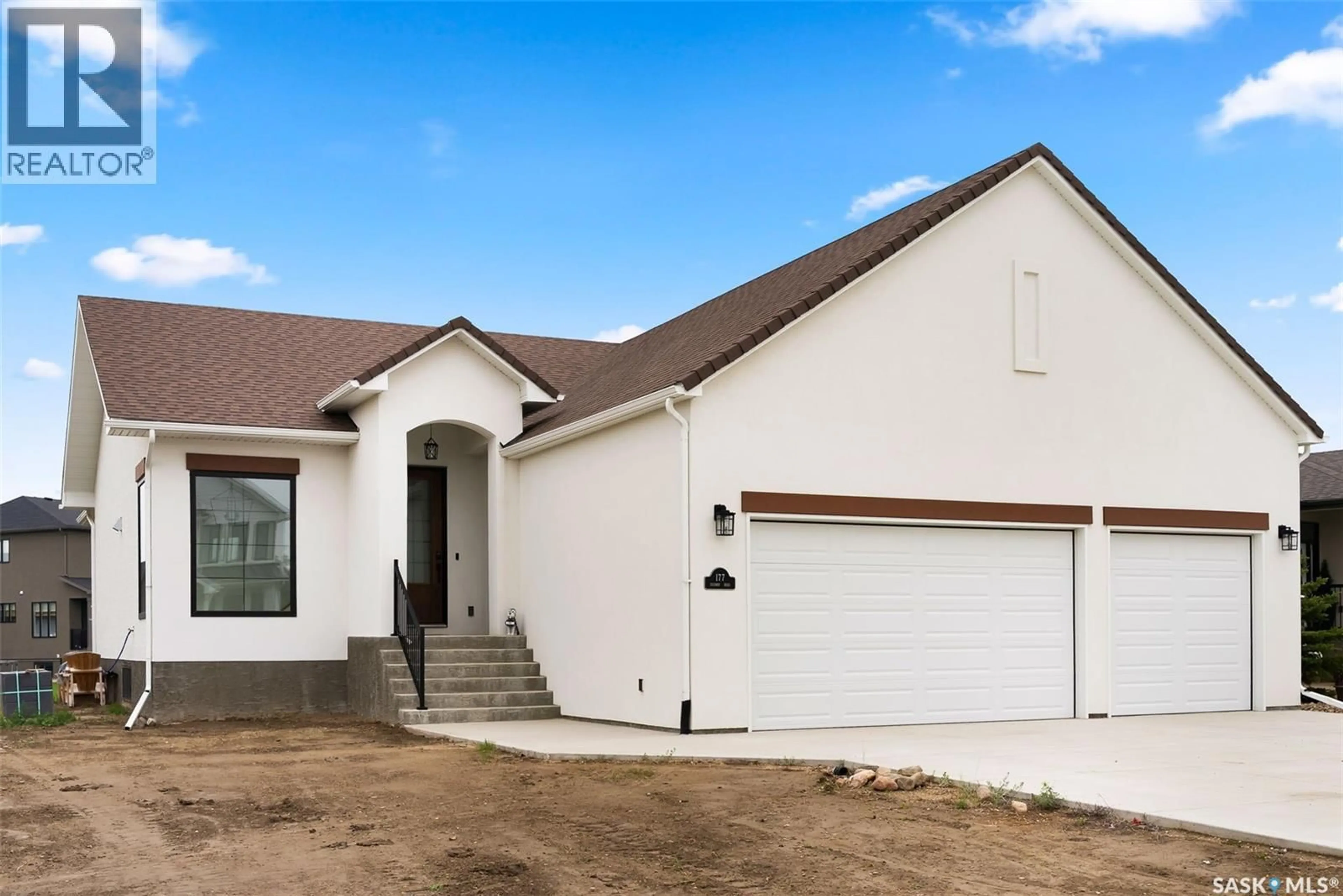 Home with vinyl exterior material, street for 177 FAIRWAY ROAD, Edenwold Rm No. 158 Saskatchewan S4L1C7