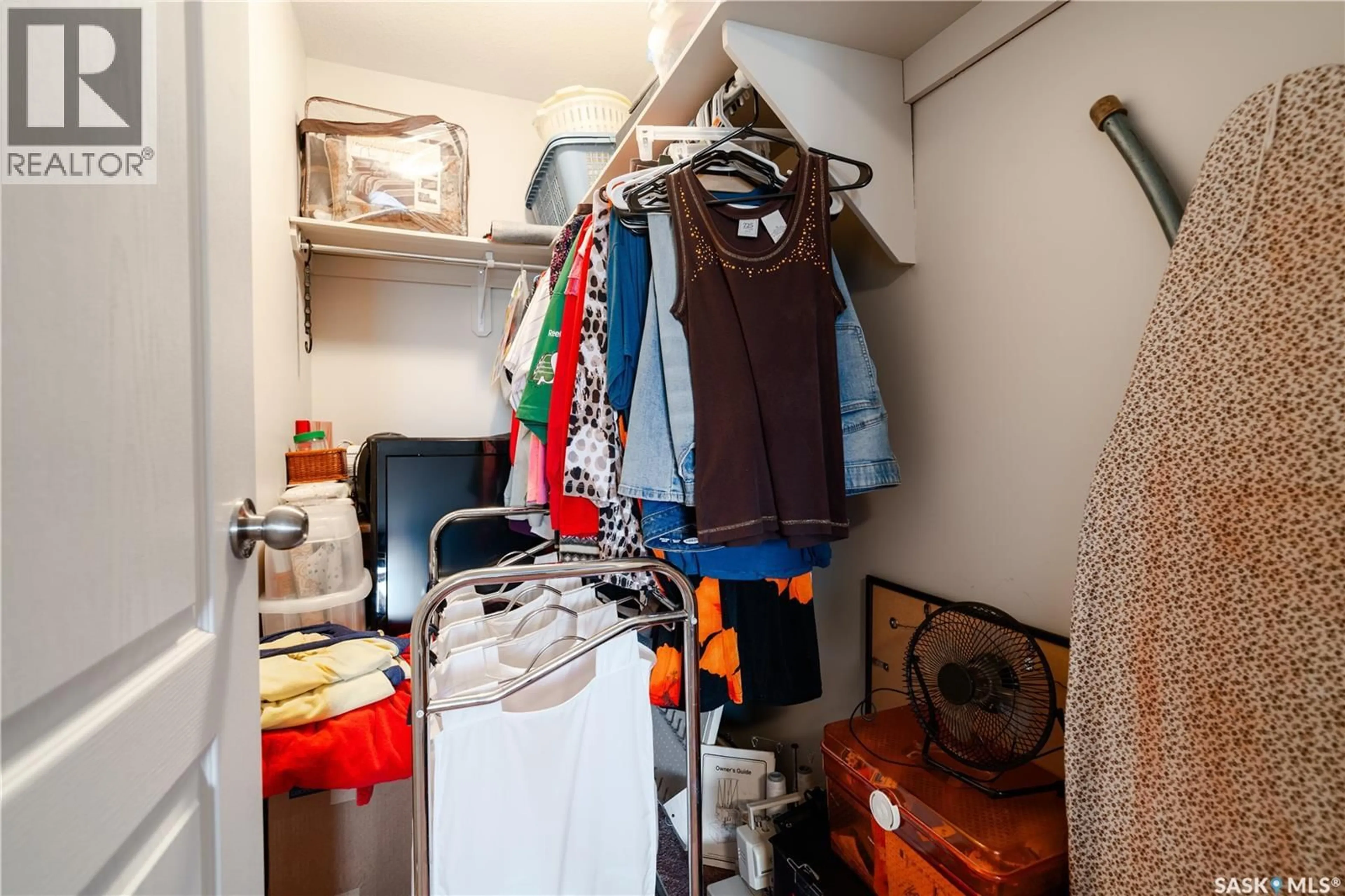 Storage room or clothes room or walk-in closet for 303 - 3440 AVONHURST DRIVE, Regina Saskatchewan S4R2E1
