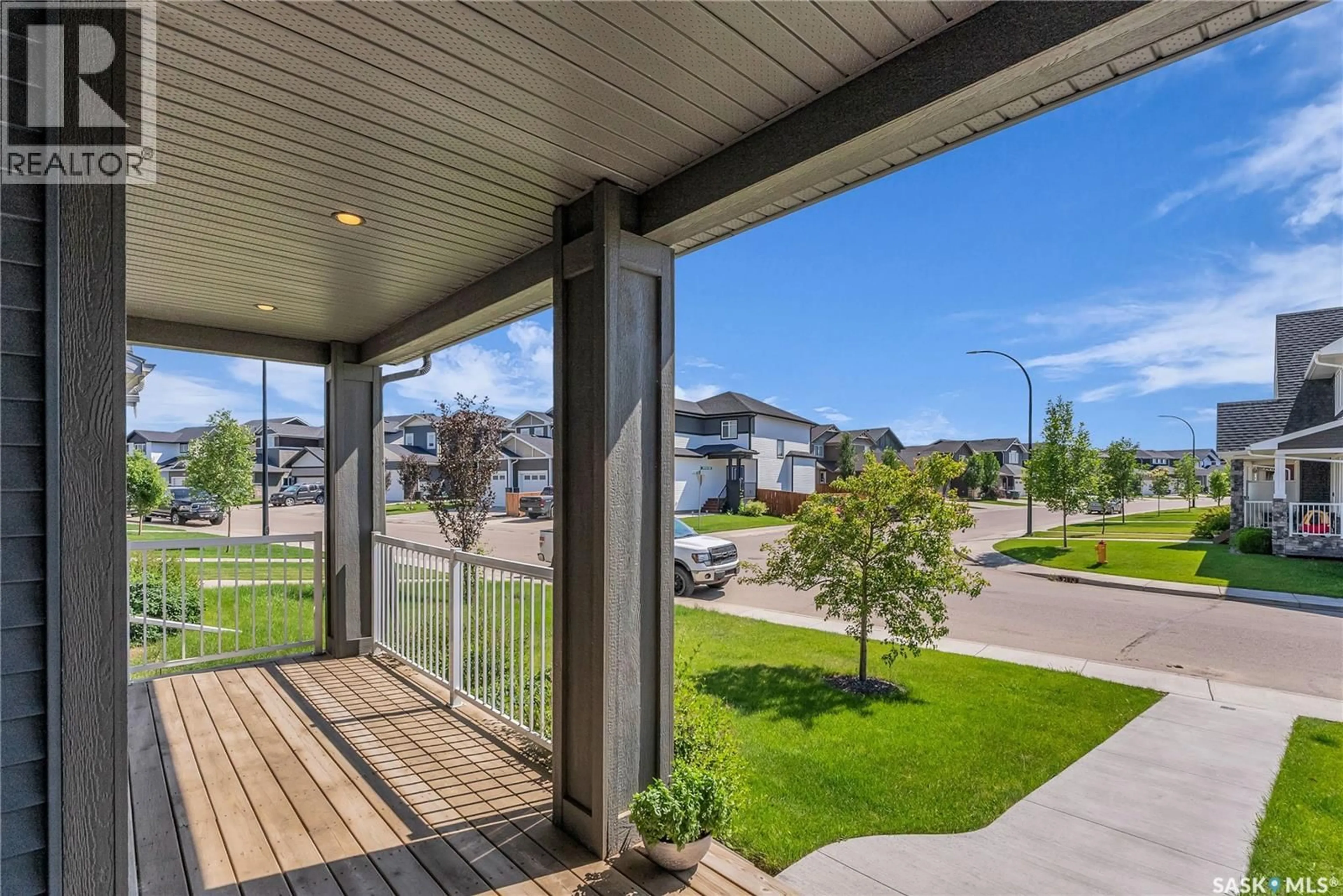 Patio, unknown for 127 NEWTON WAY, Saskatoon Saskatchewan S7V0N6
