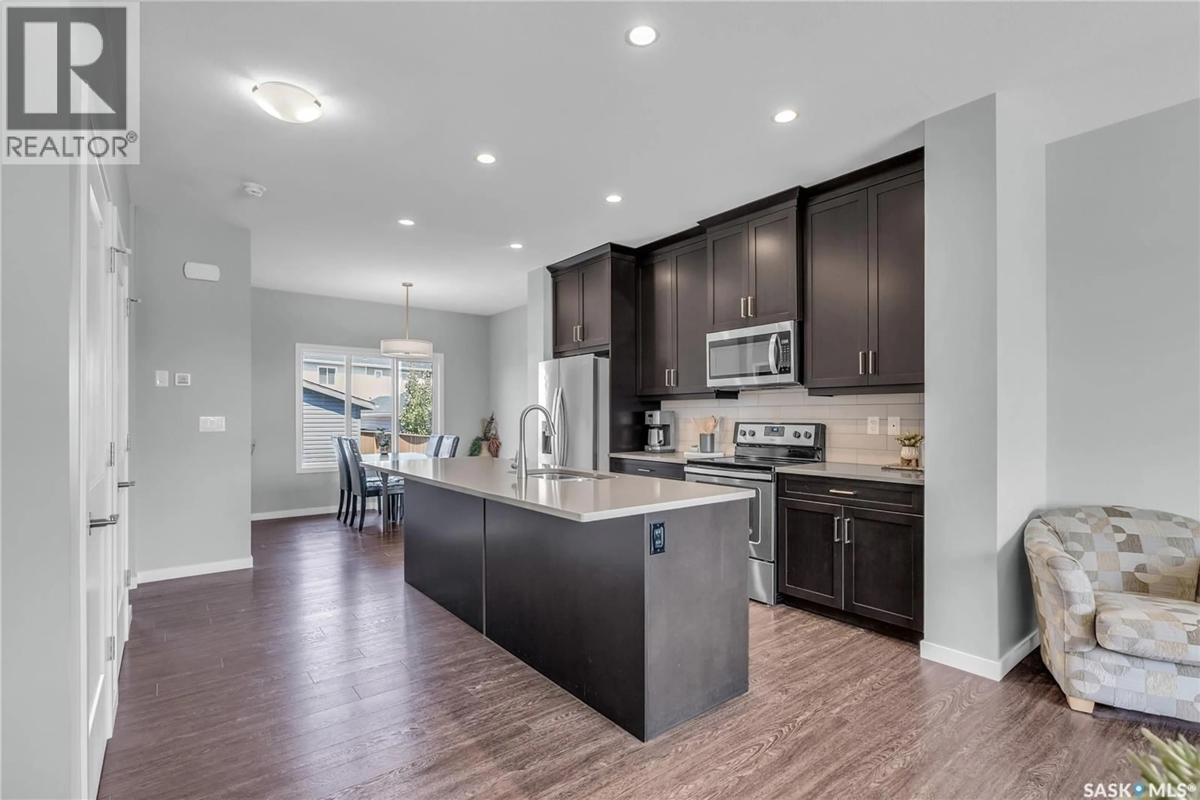 Open concept kitchen, unknown for 127 NEWTON WAY, Saskatoon Saskatchewan S7V0N6