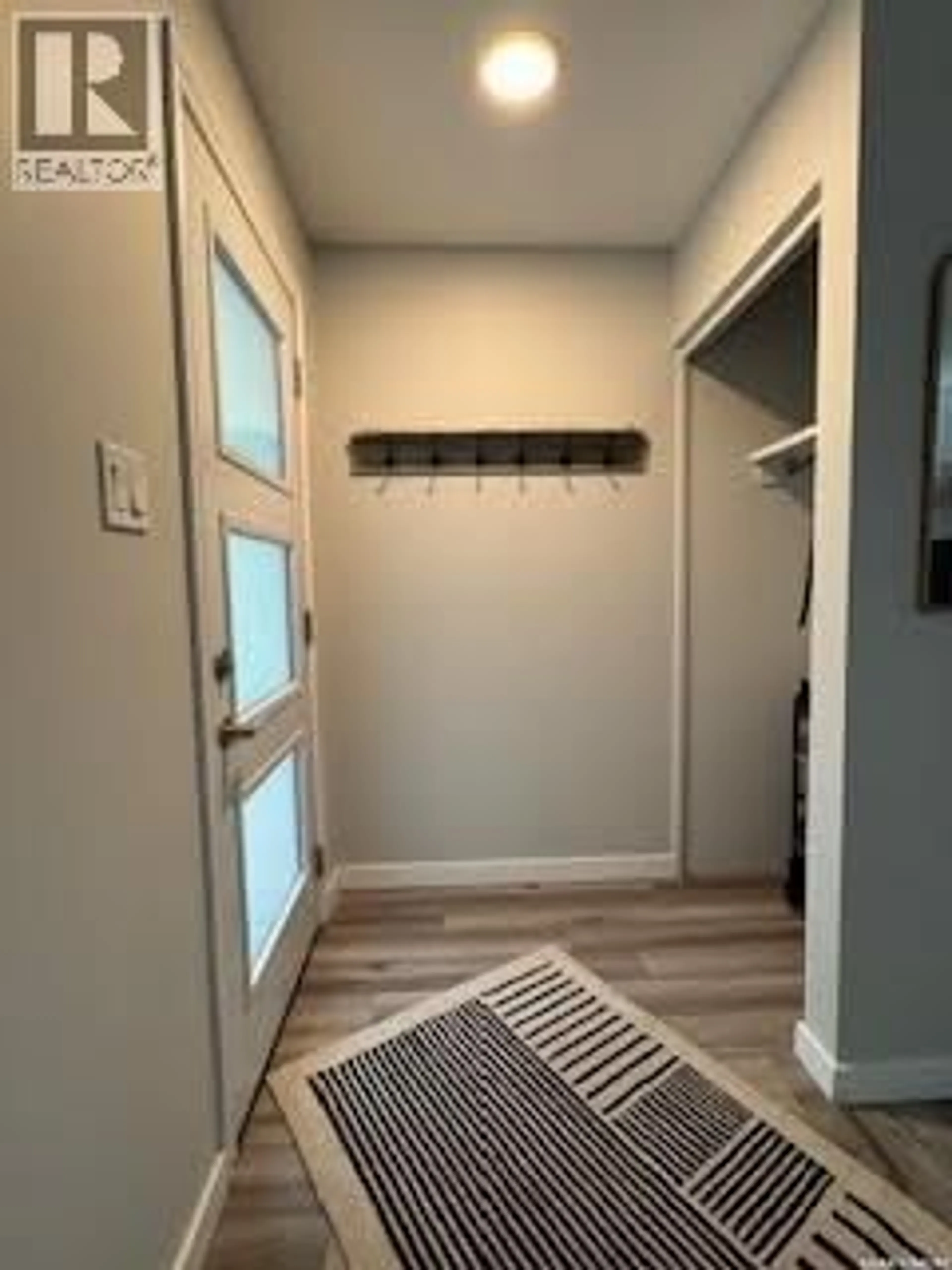 Indoor entryway for 3107 7TH AVENUE, Regina Saskatchewan S4N5G1
