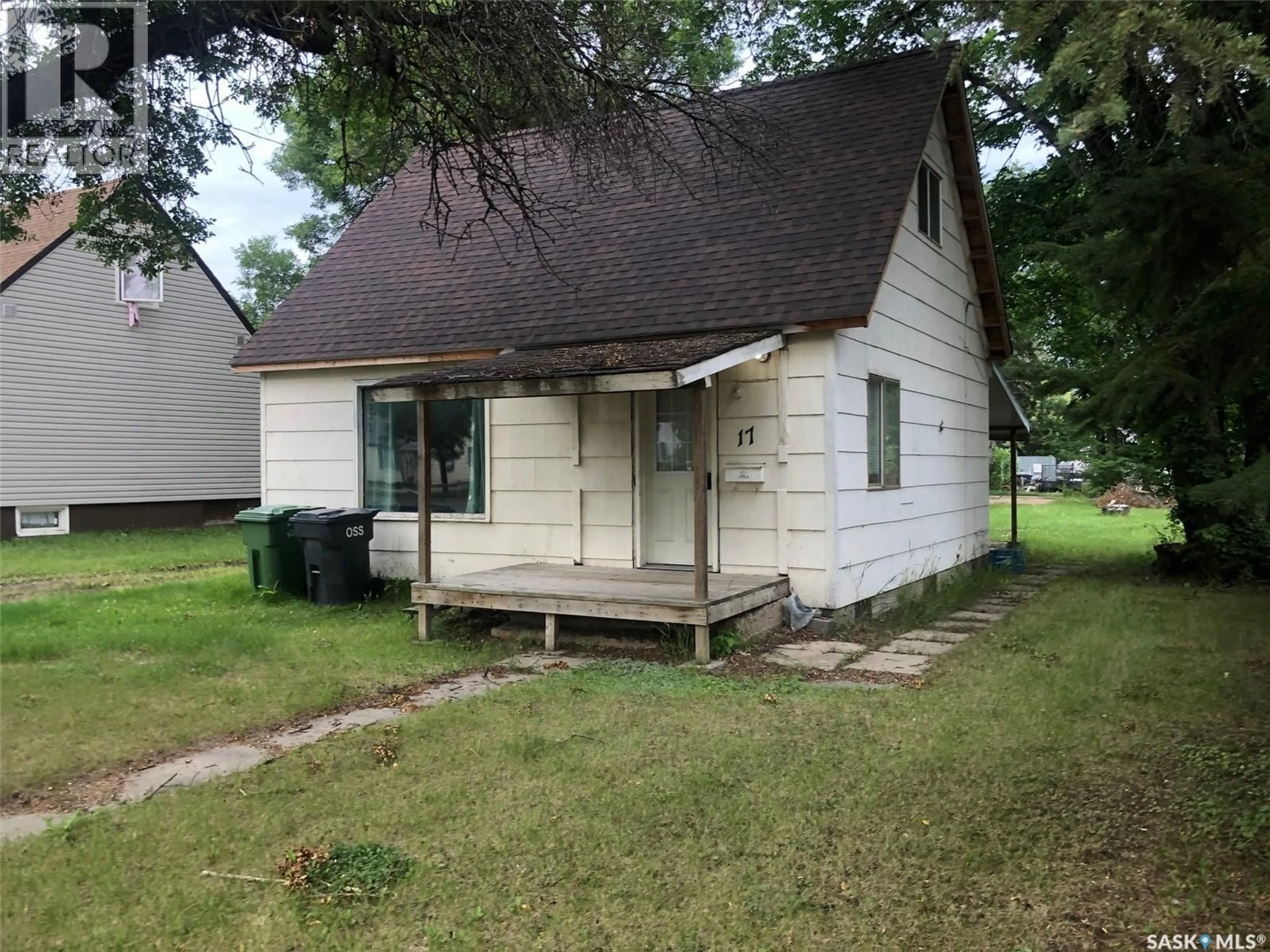 Shed for 17 GLADSTONE AVENUE, Yorkton Saskatchewan S3N2B2