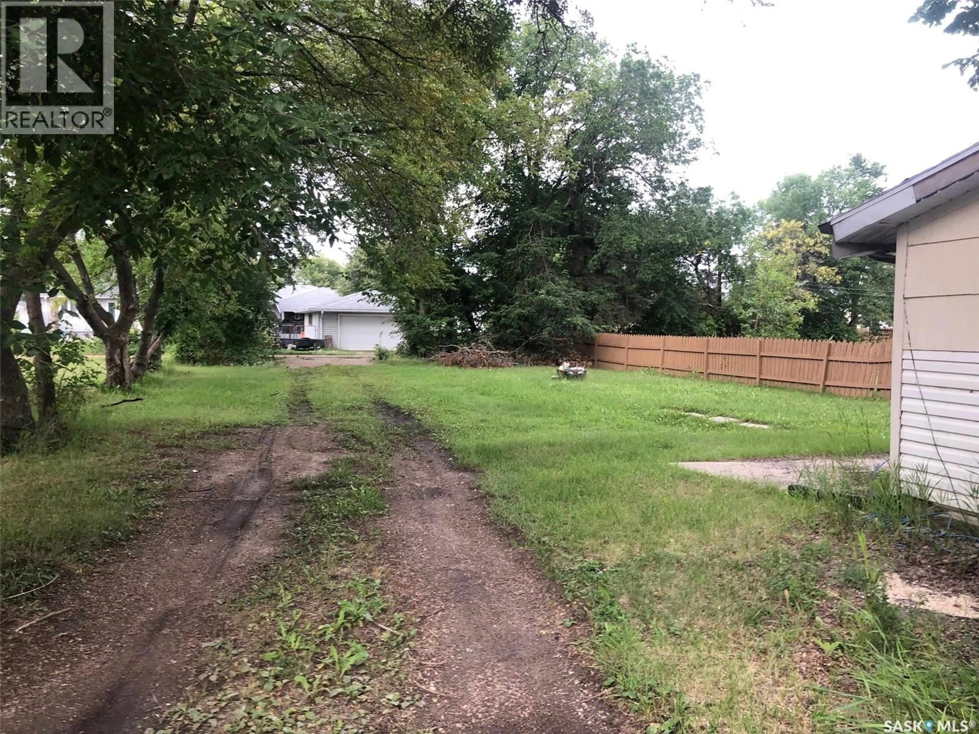 Unknown for 17 GLADSTONE AVENUE, Yorkton Saskatchewan S3N2B2