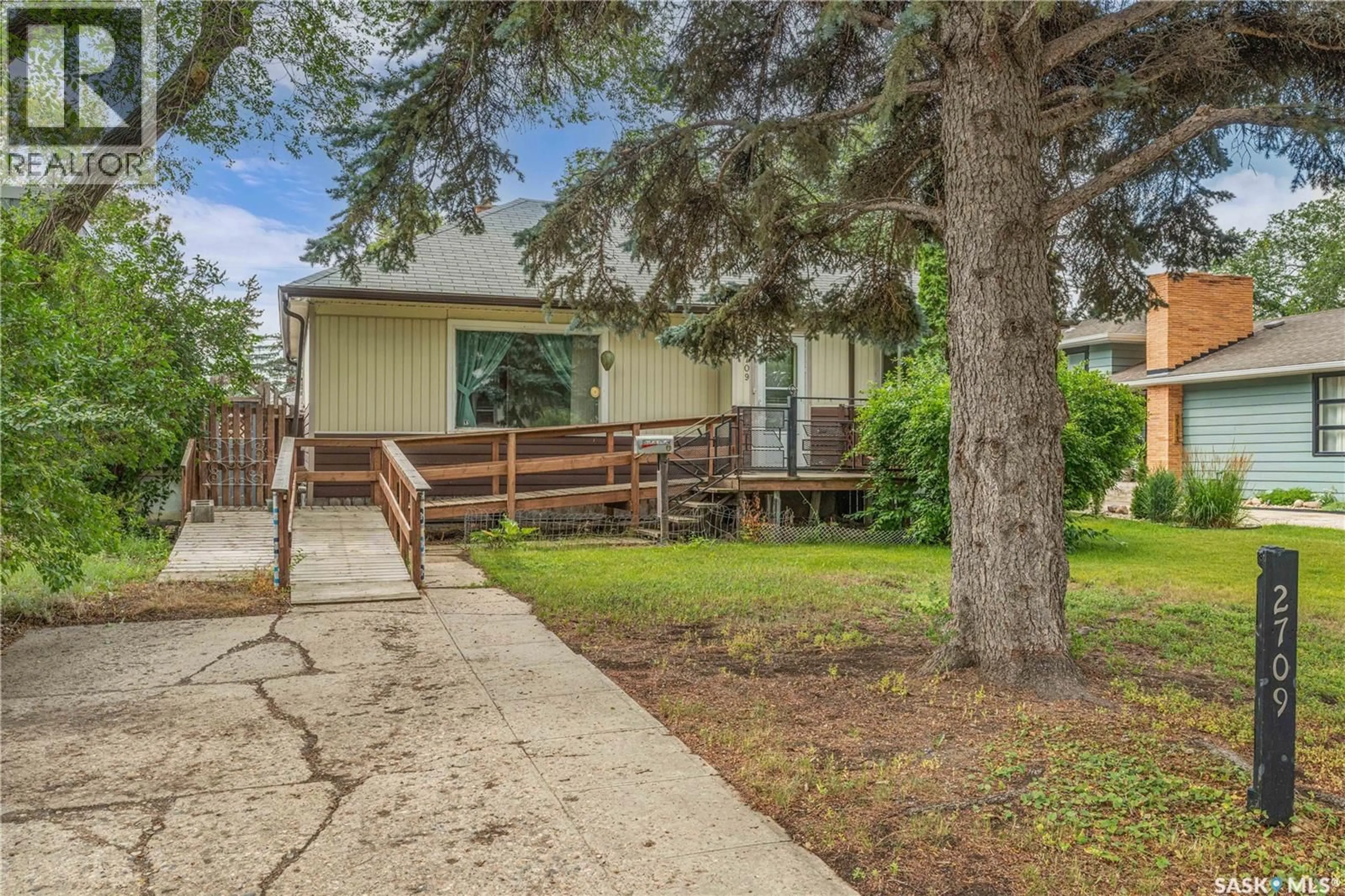 Unknown for 2709 SINTON AVENUE, Regina Saskatchewan S4S1K2