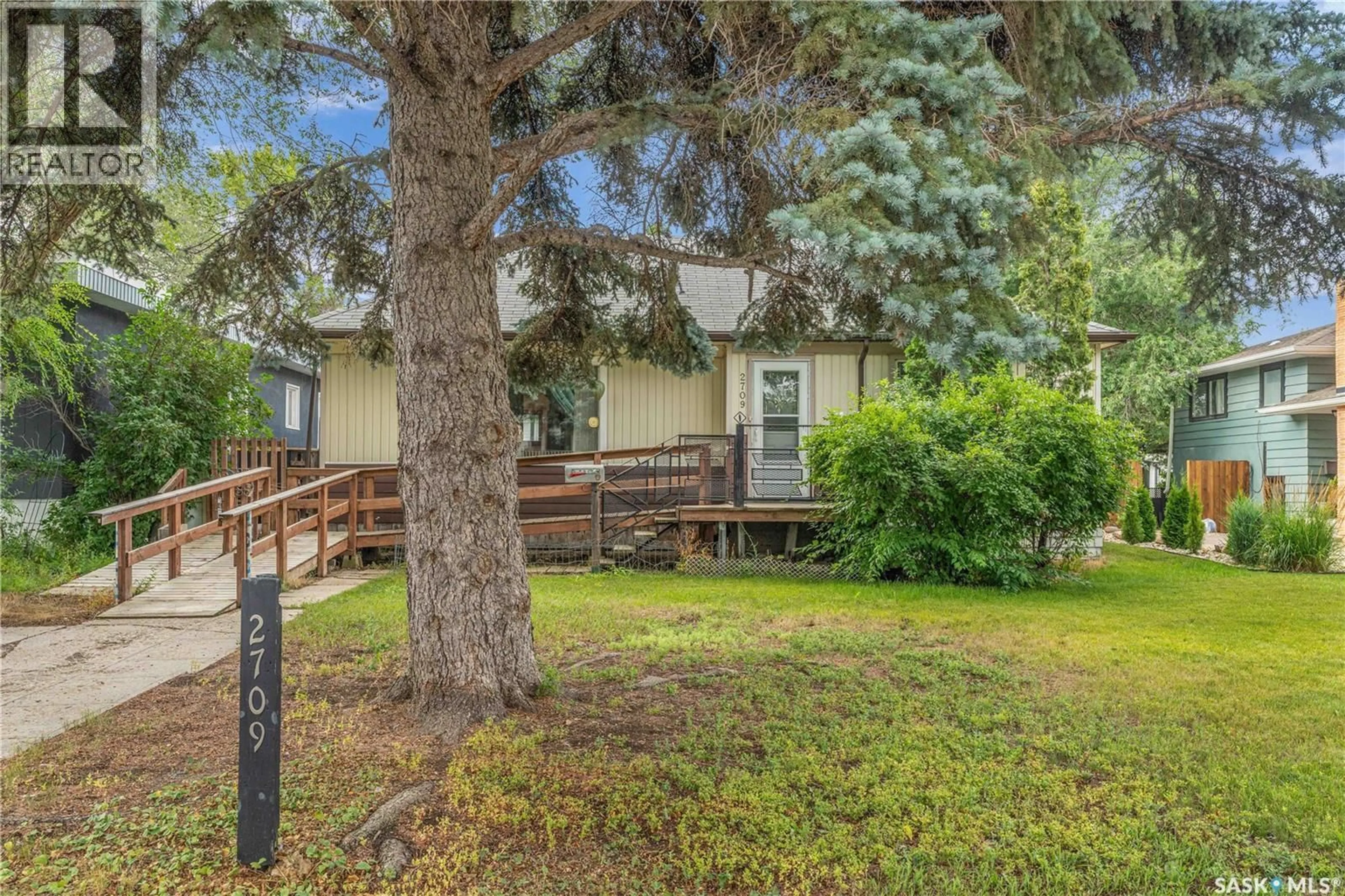 Unknown for 2709 SINTON AVENUE, Regina Saskatchewan S4S1K2
