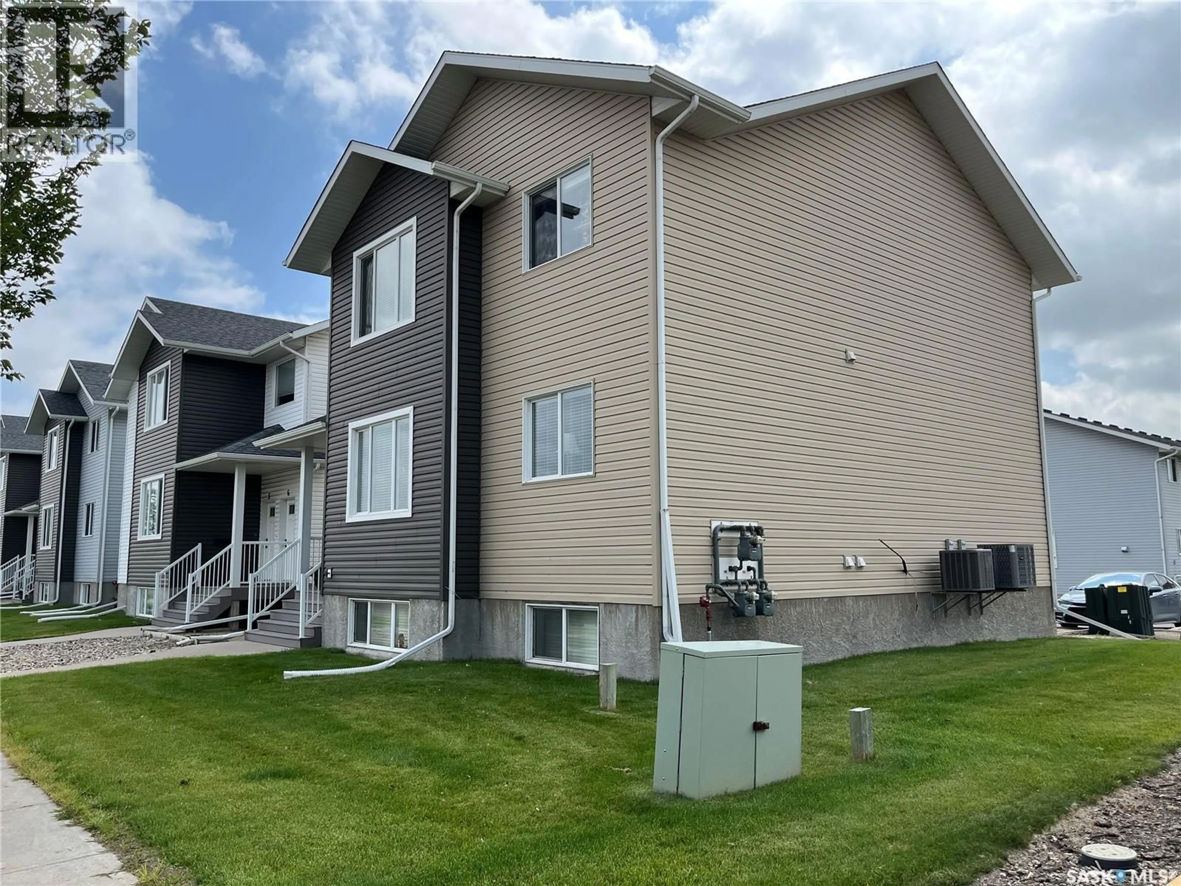Home with vinyl exterior material, building for 4850 HARBOUR LANDING DRIVE, Regina Saskatchewan S4W0K9